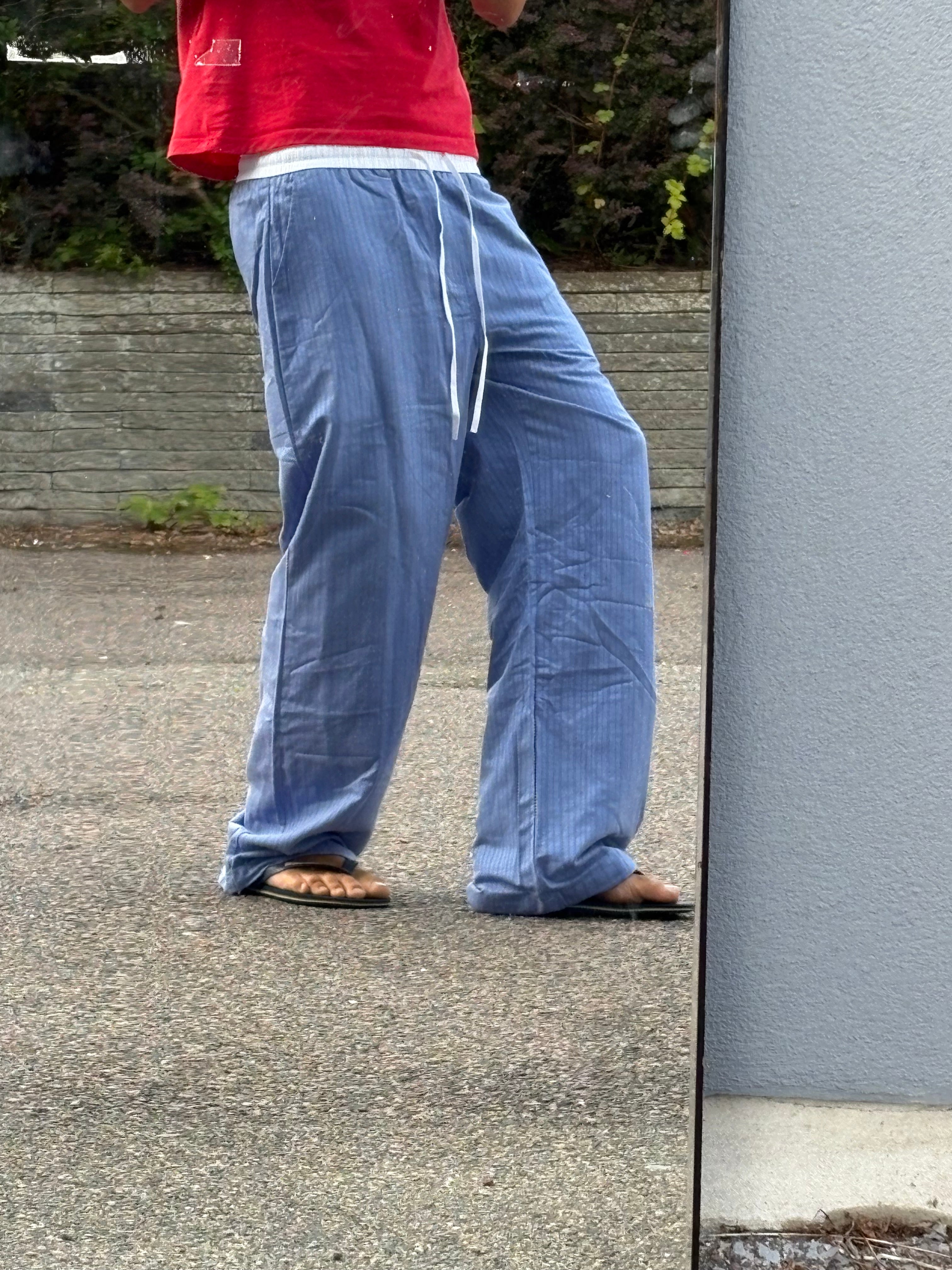 2000s Vintage blue striped white waistband pants