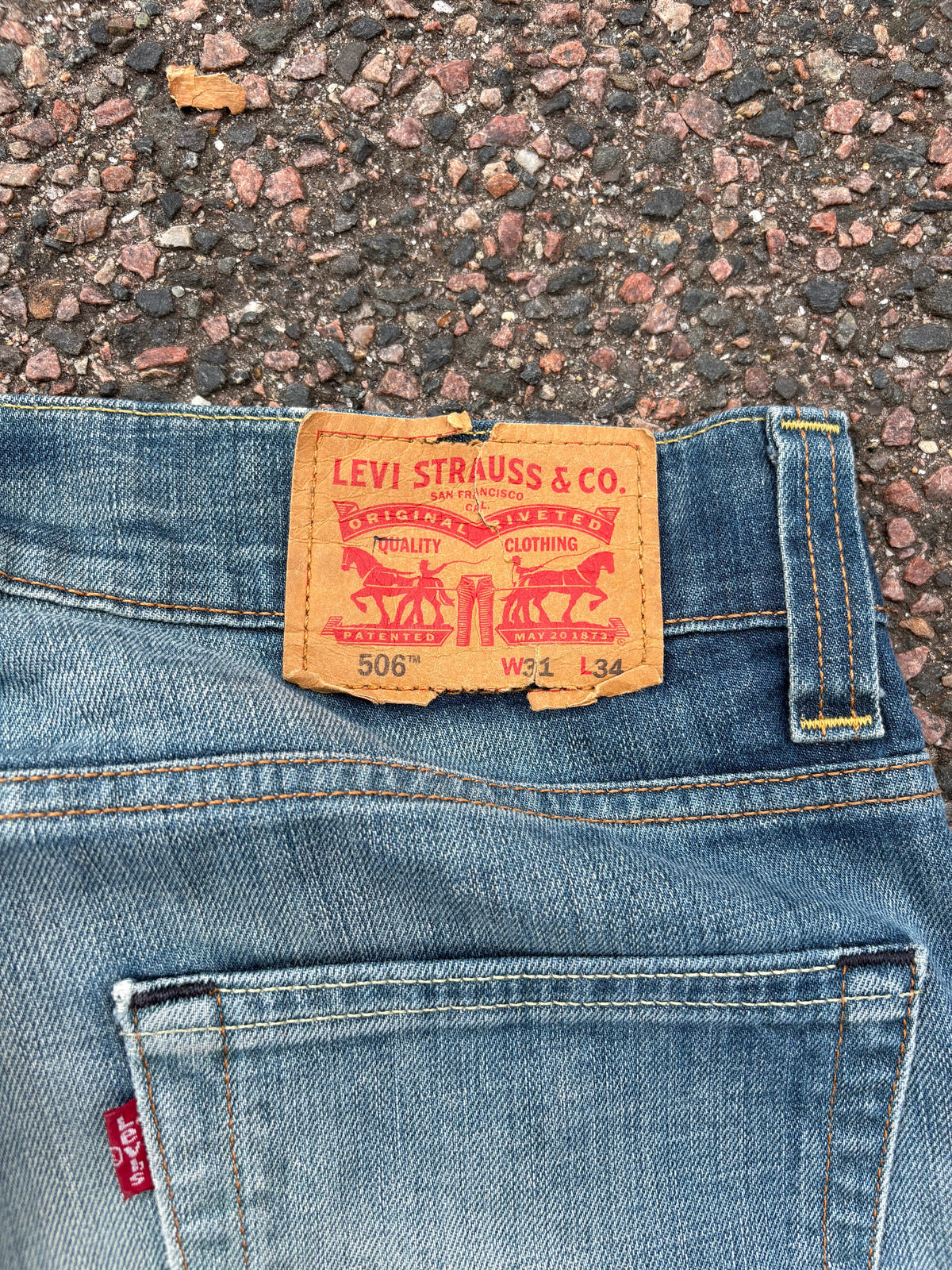 Levis 506 bootcut jeans 31*34
