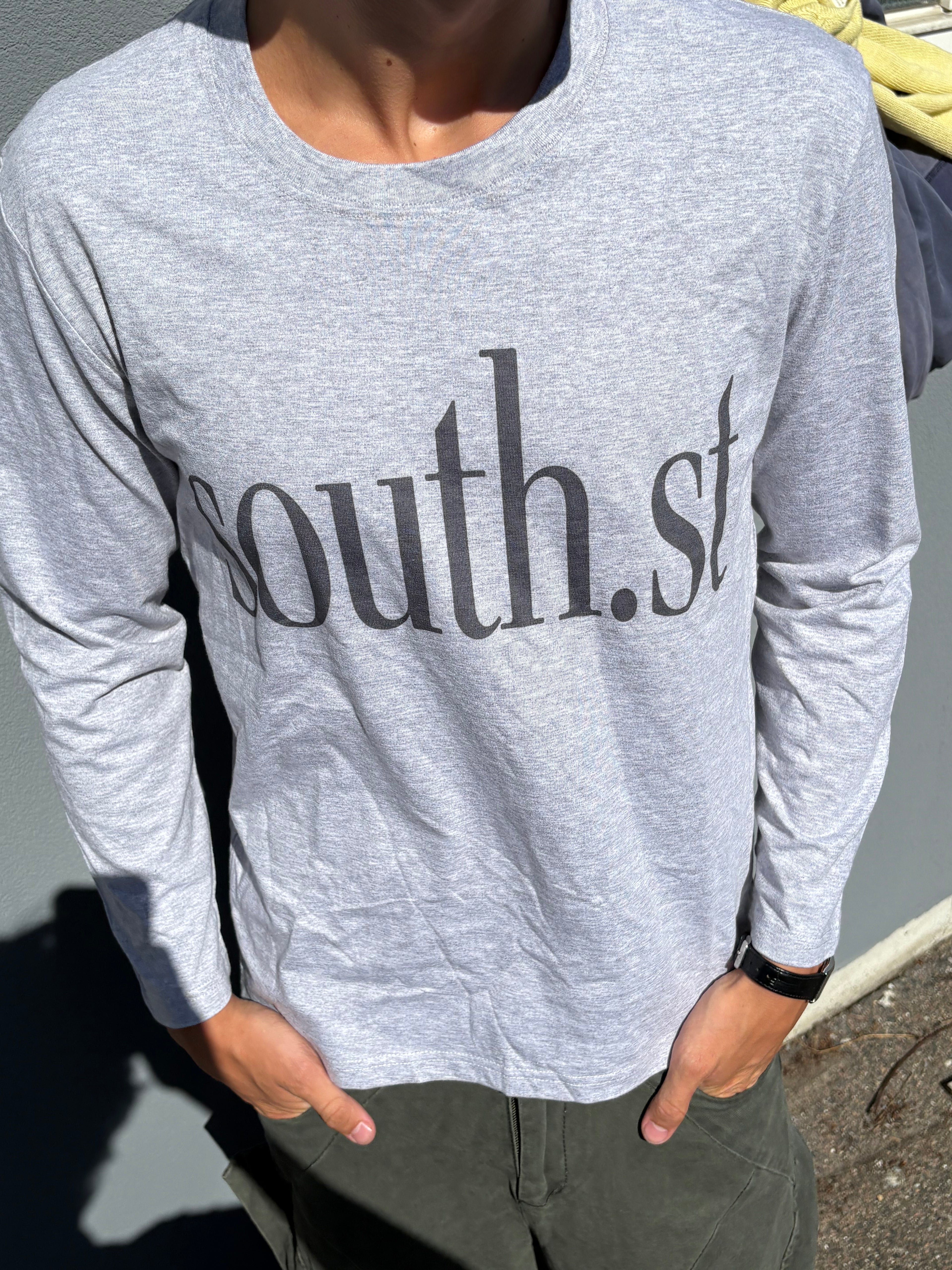 Vintage south.st gray long sleeve