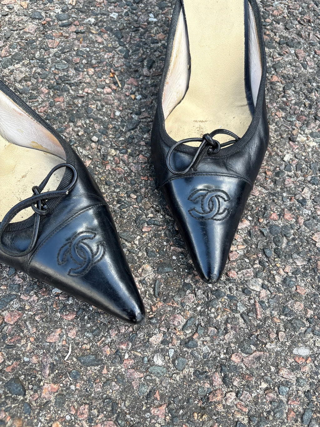 Chanel Slingback plumps black