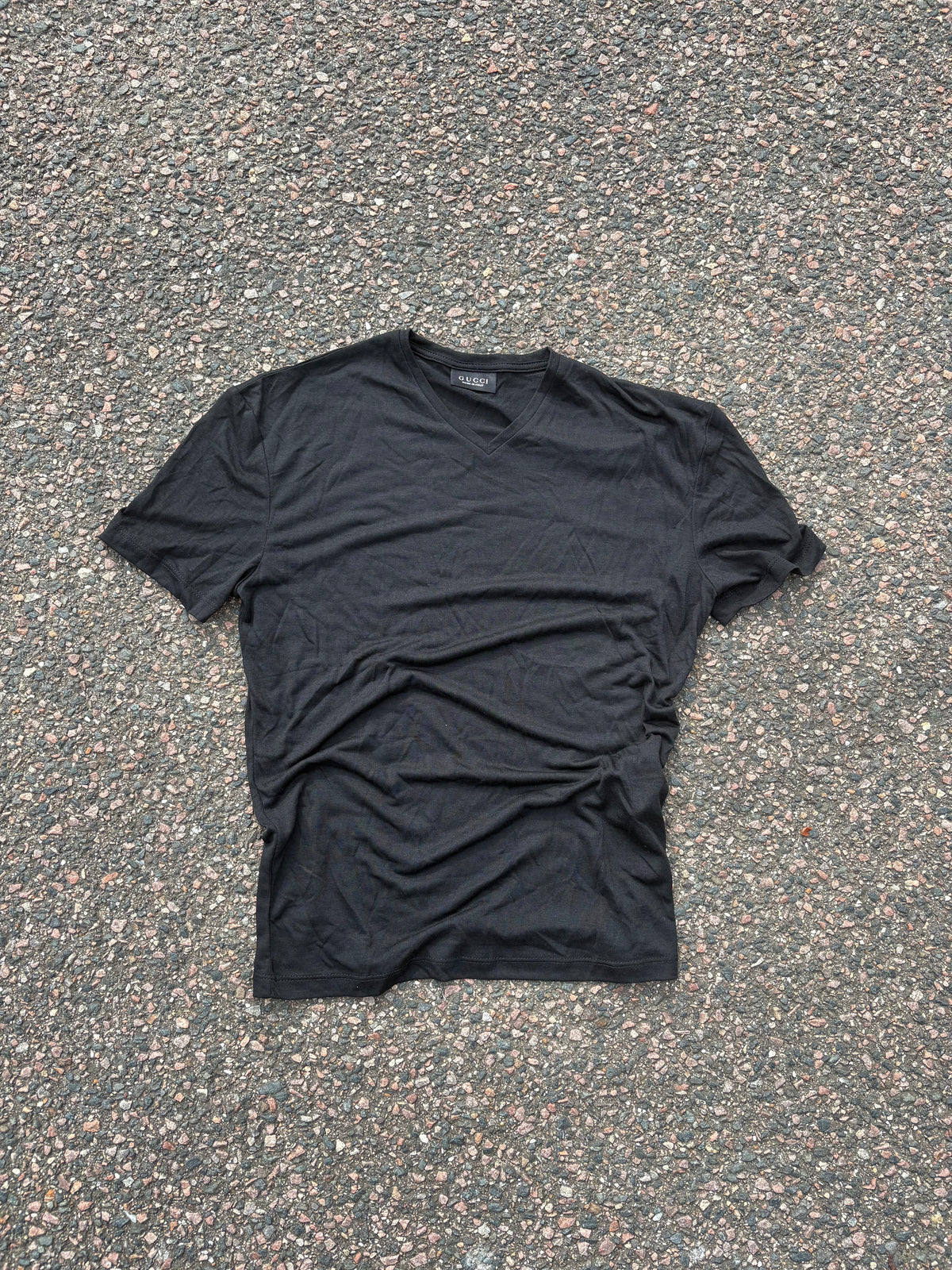 Gucci v neck thin tee black