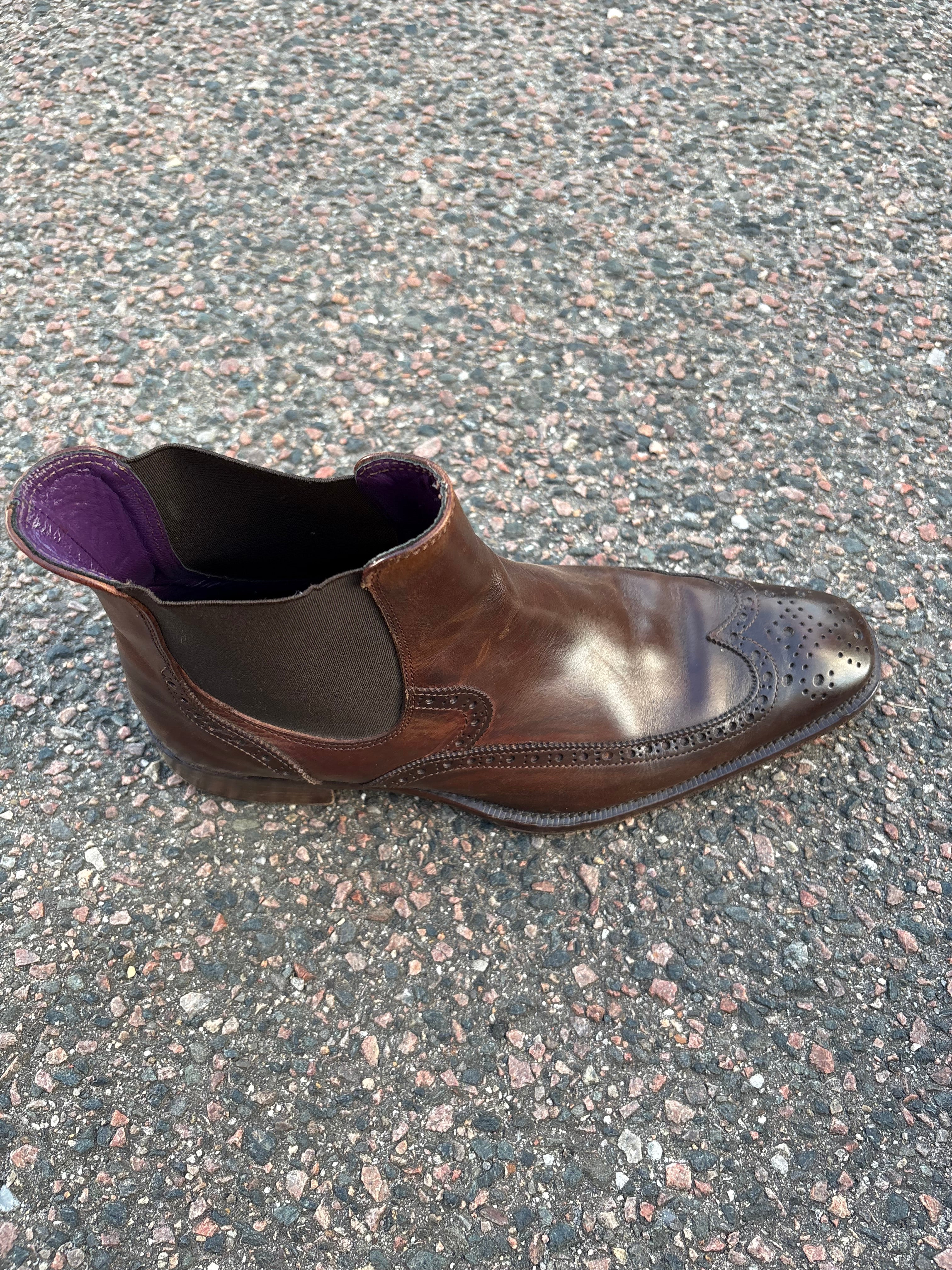 Vintage 2000s Italian Chelsea boots Deep coffee brown