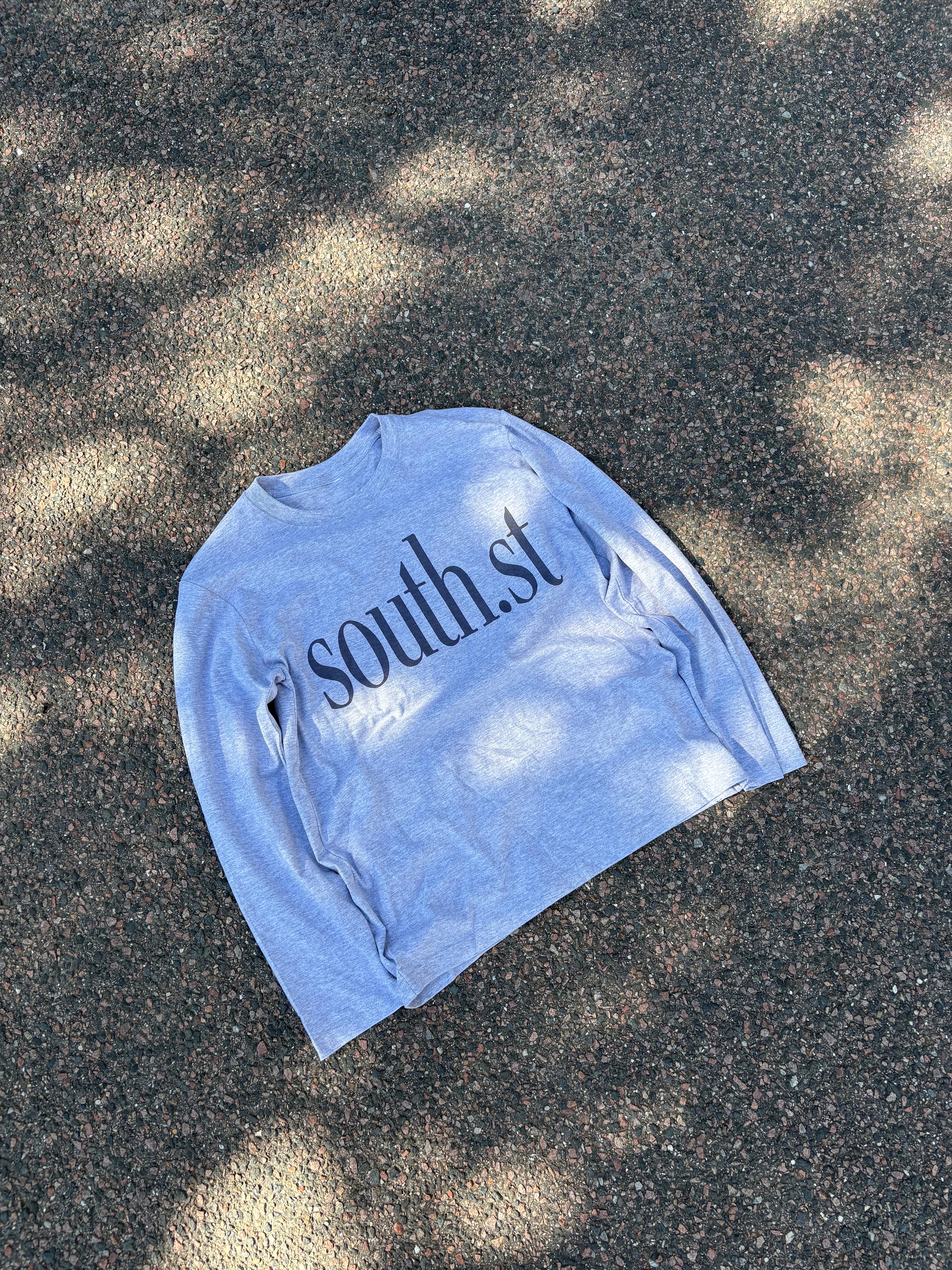Vintage south.st gray long sleeve