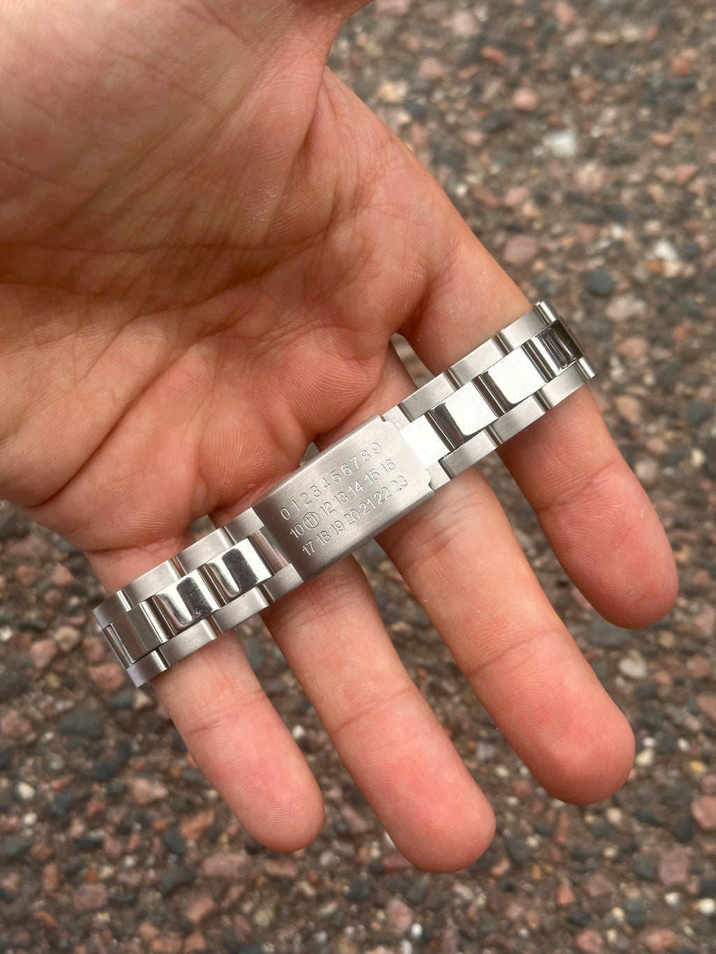 Maison margiela logo bracelet stainless steel