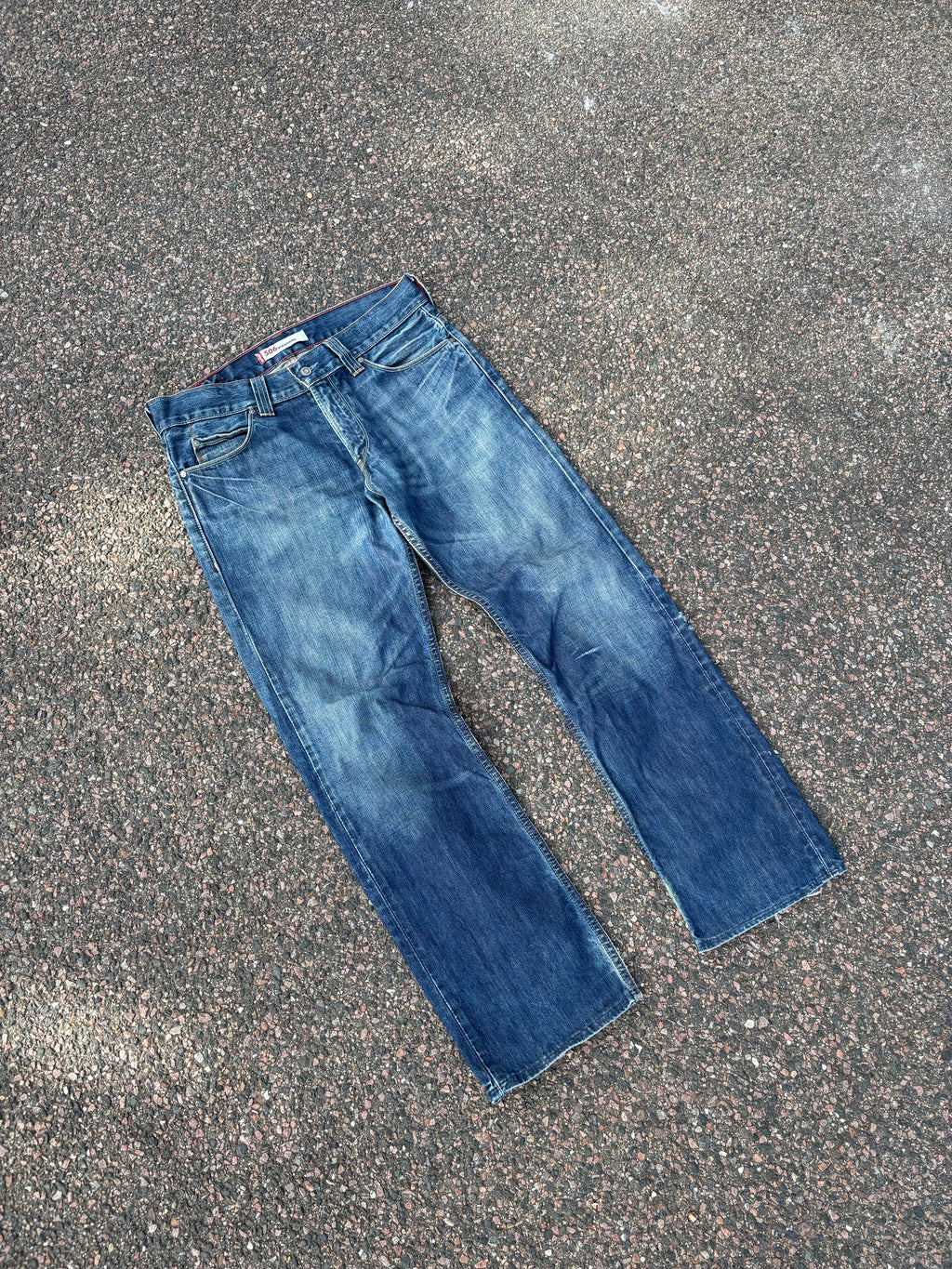Levis 506 standard faded vintage jeans