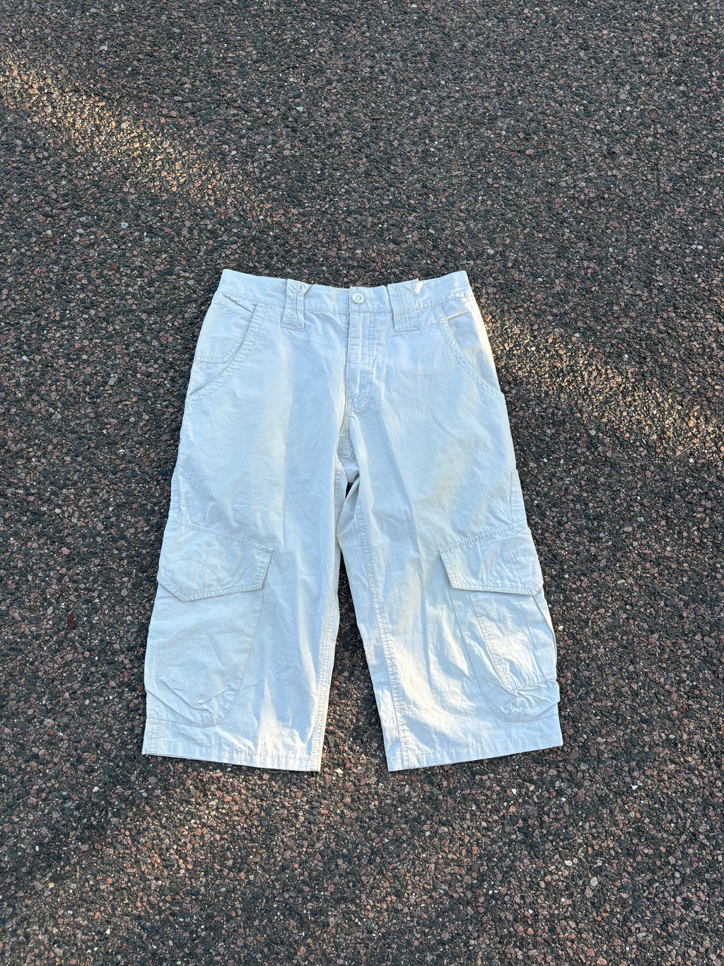 Vintage white capris