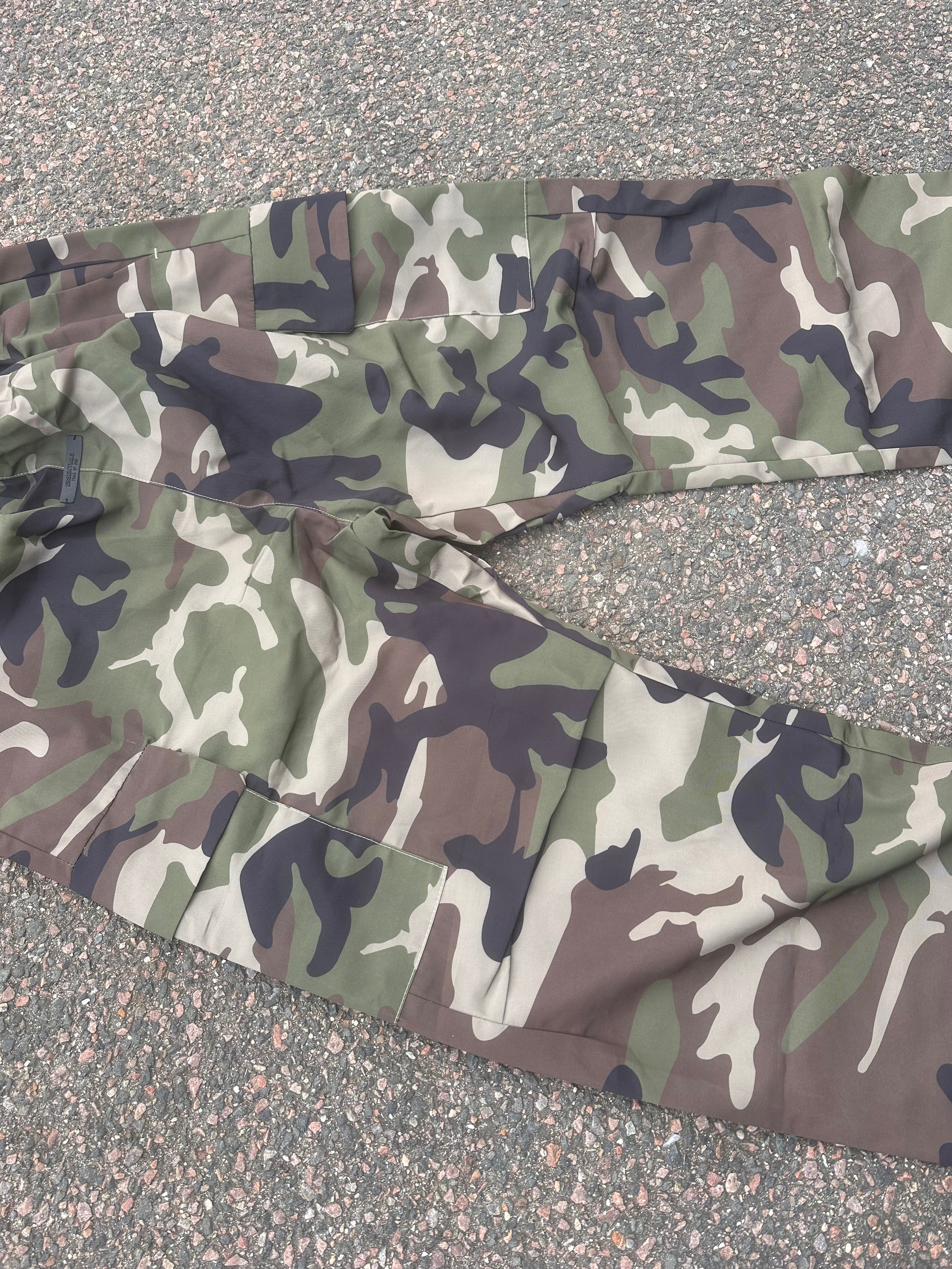 Non brand vintage camo nylon track pants