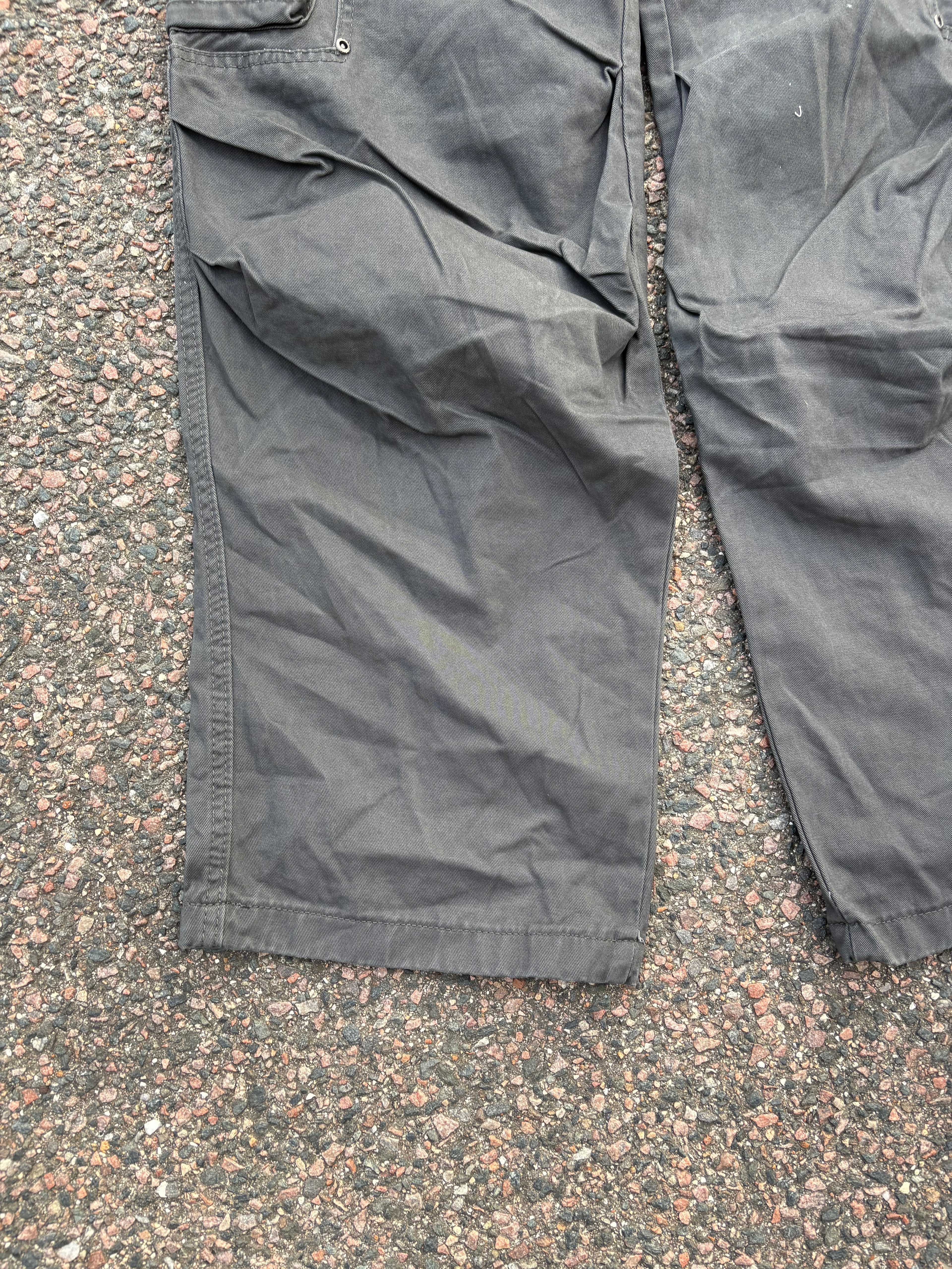Wide fit cargo pants gray