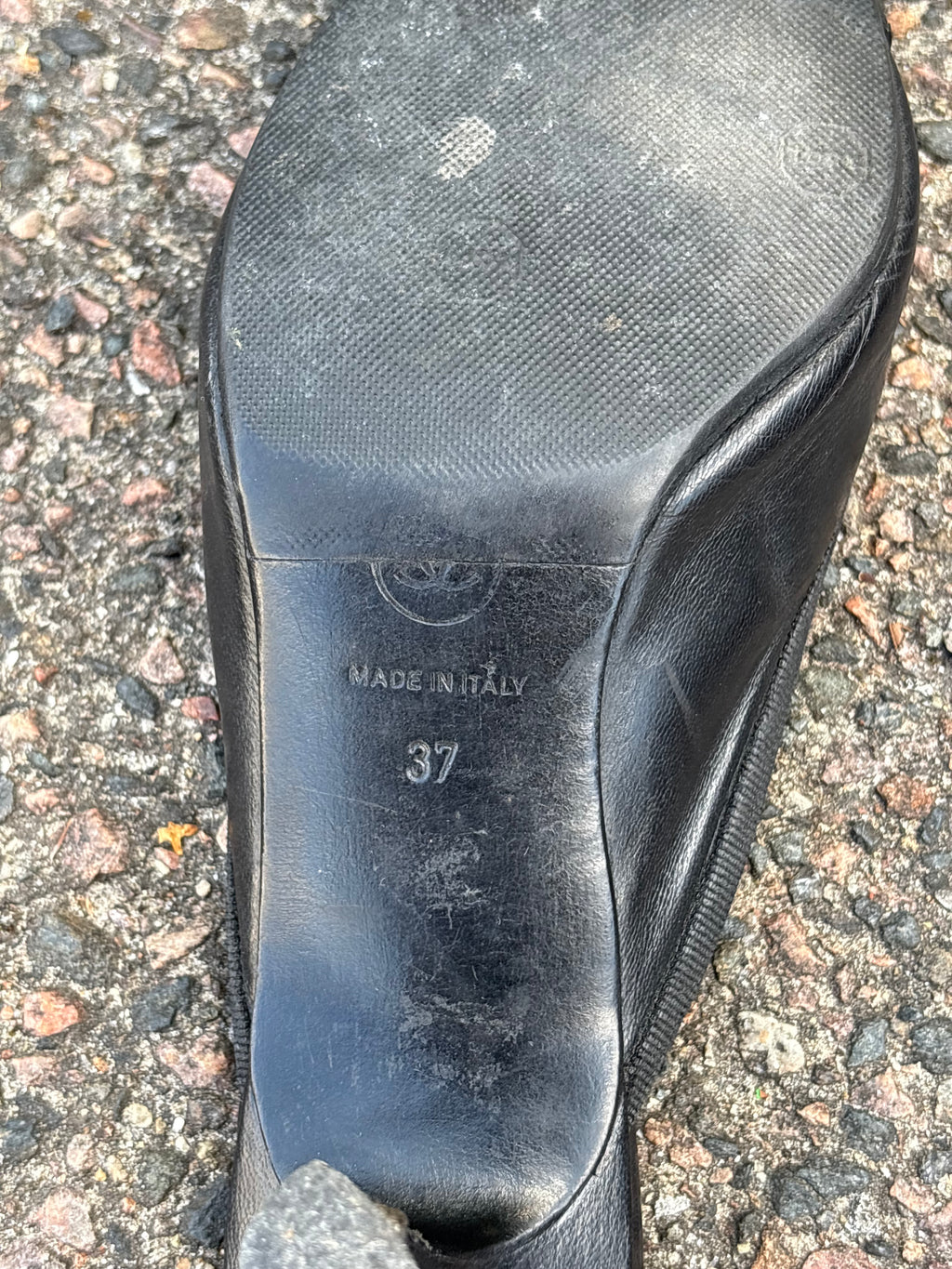 Chanel Slingback plumps black