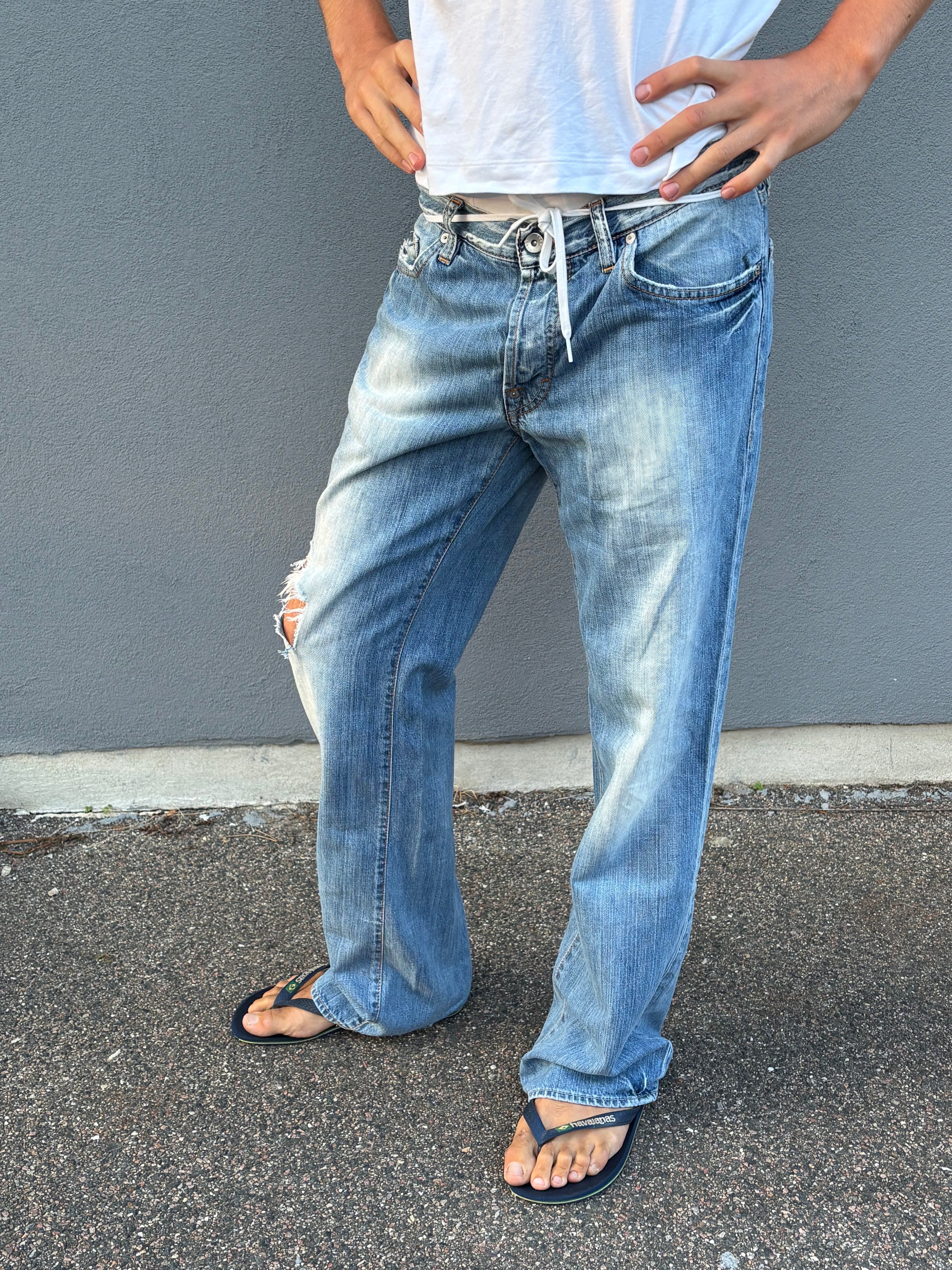 Vintage 1990s bootcut Hugo boss distressed blue jeans