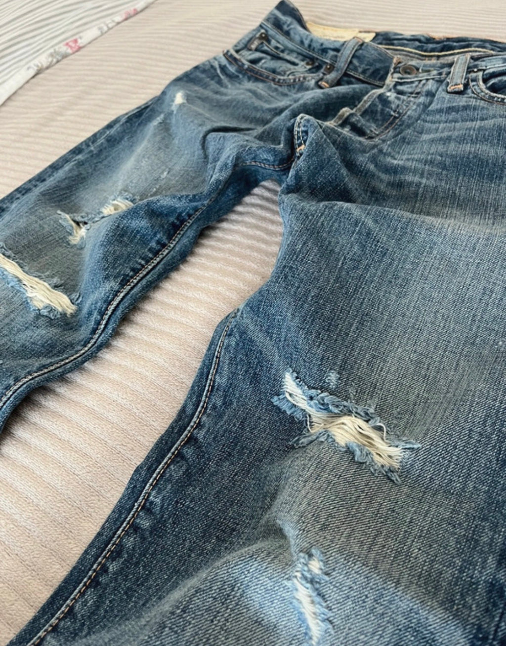 Vintage 2000s Abercrombie bootcut washed distressed jeans