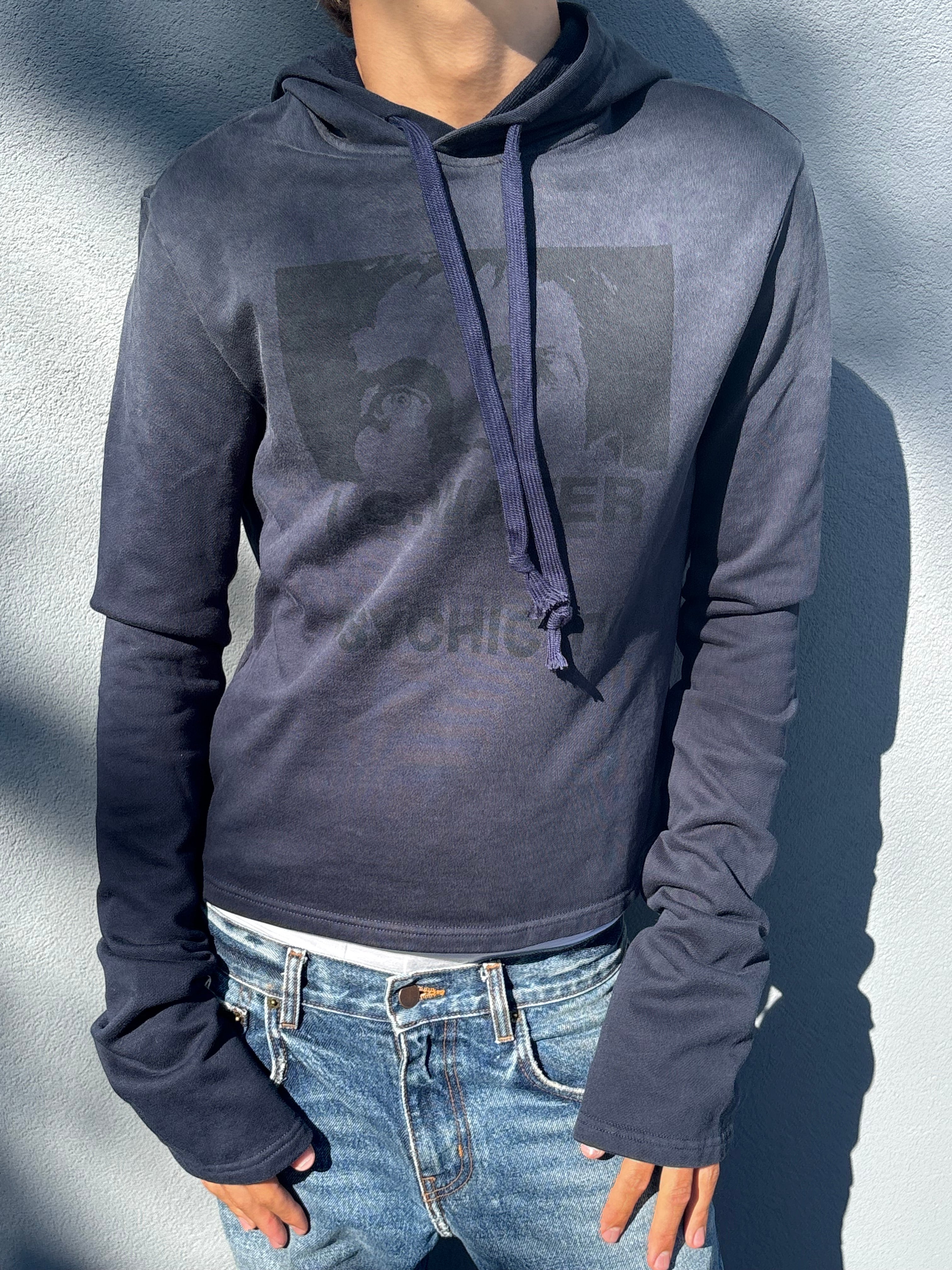 No E Mosen cropped navy hoodie