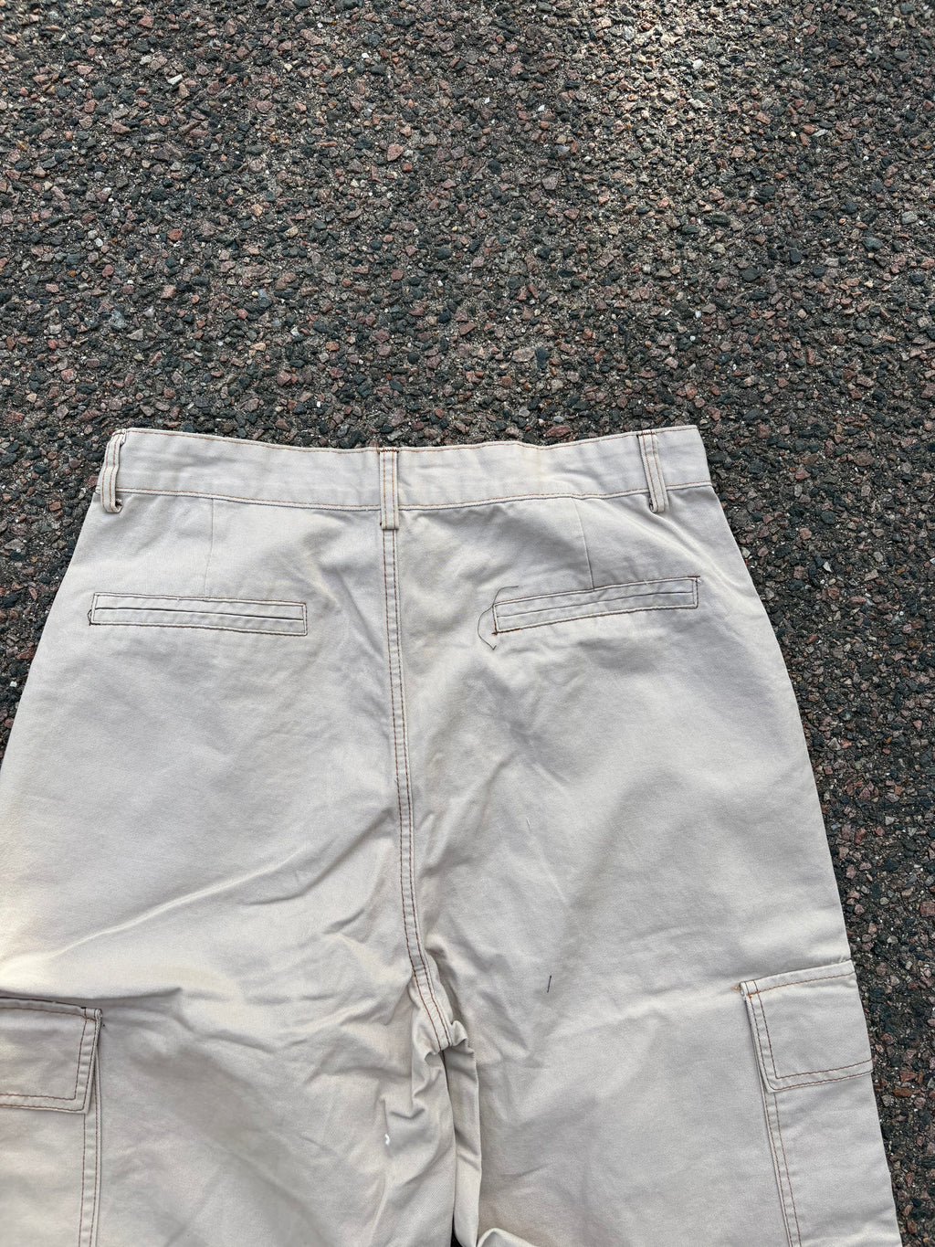 Baggy Capri beige pants