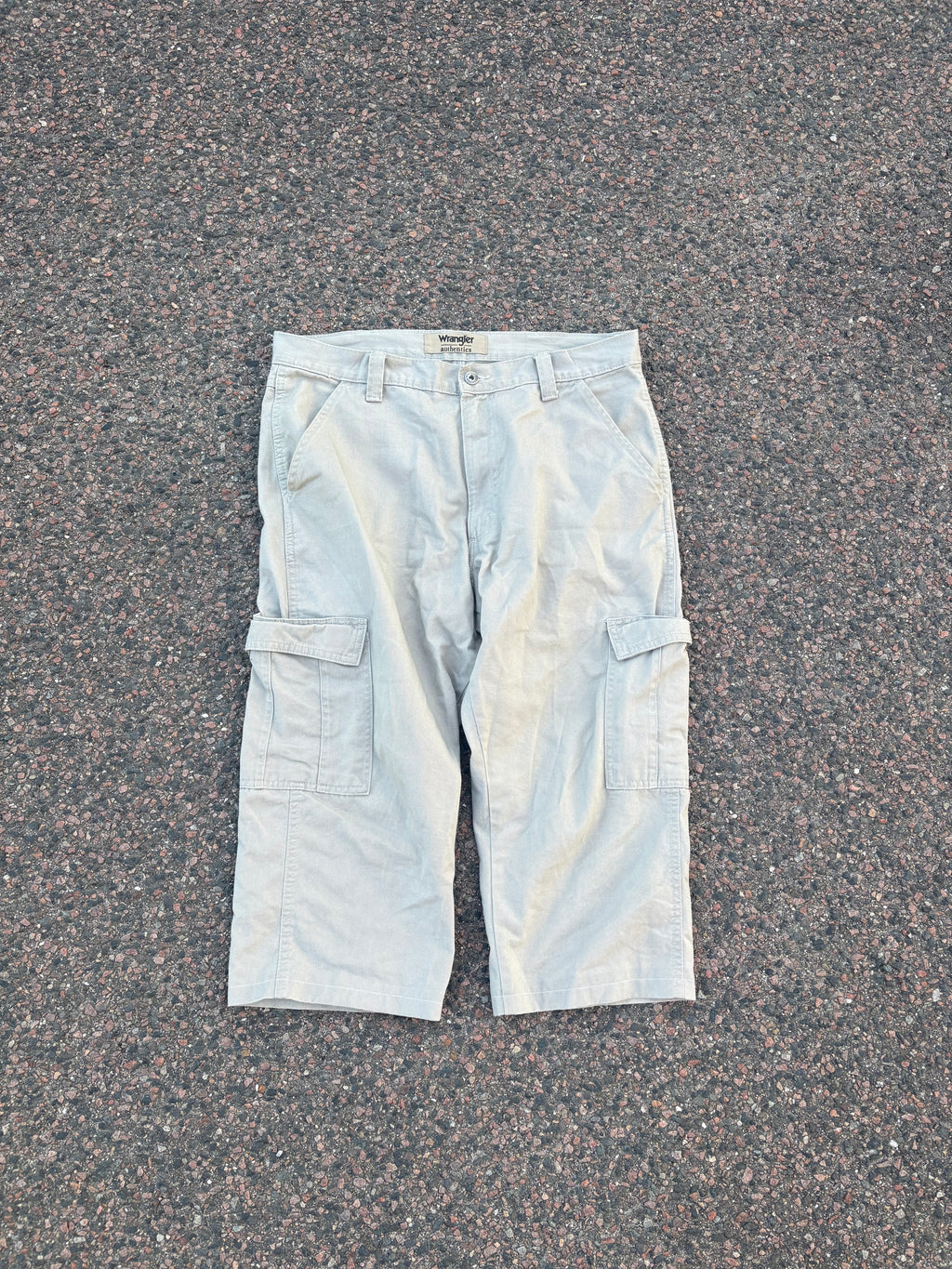 Wrangler capri pants beige