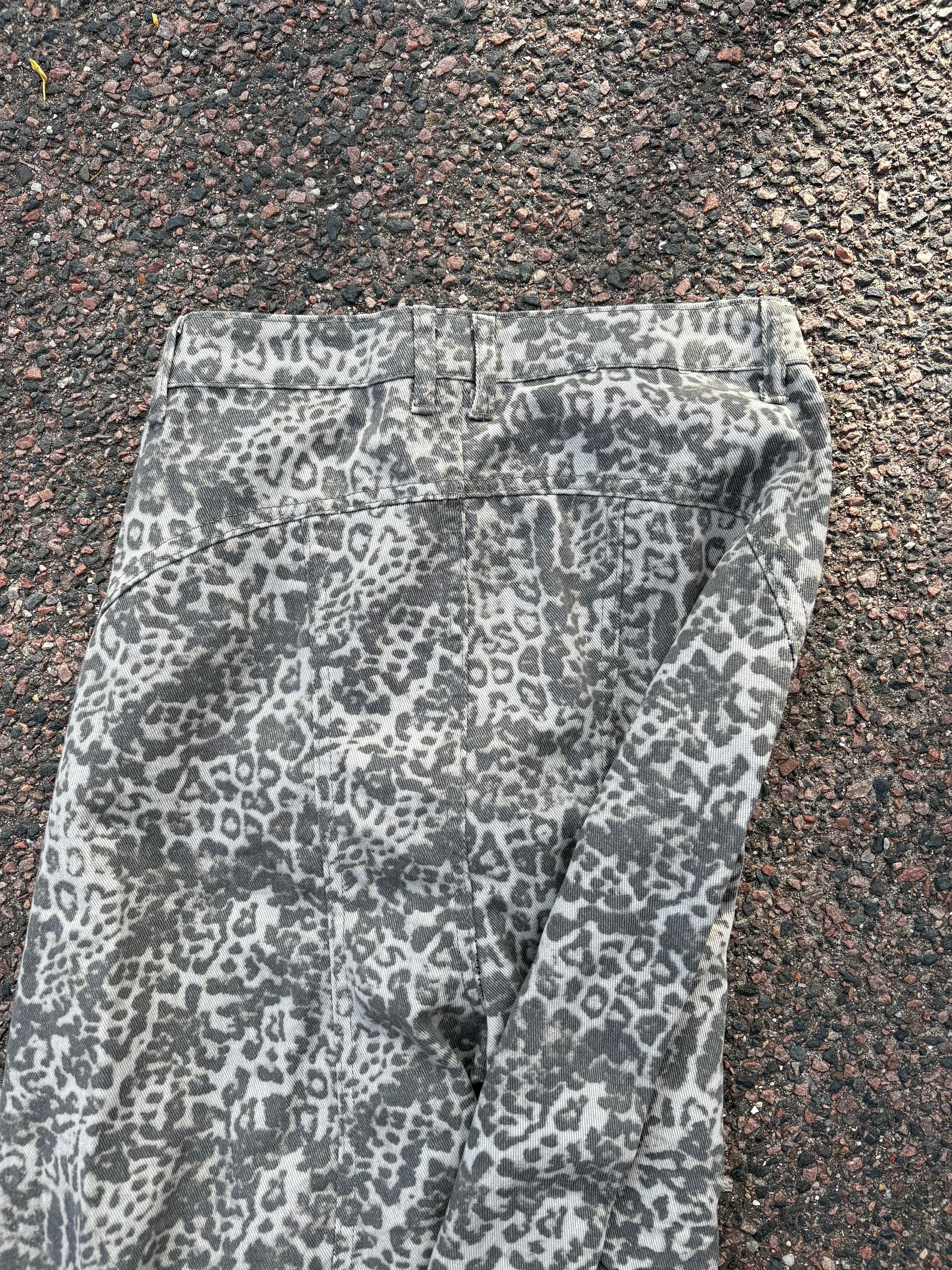 Baggy leopard jeans