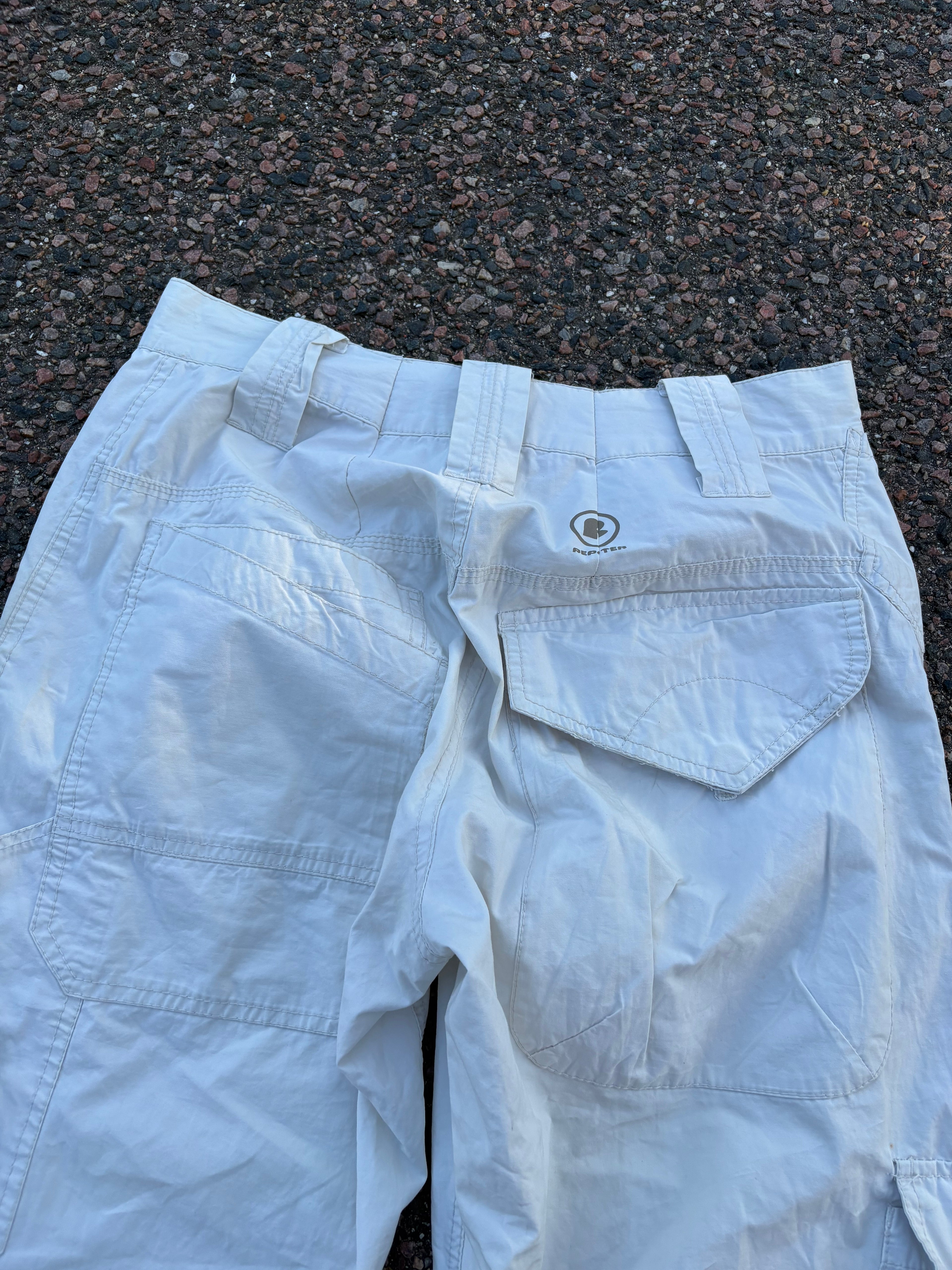 Vintage white capris