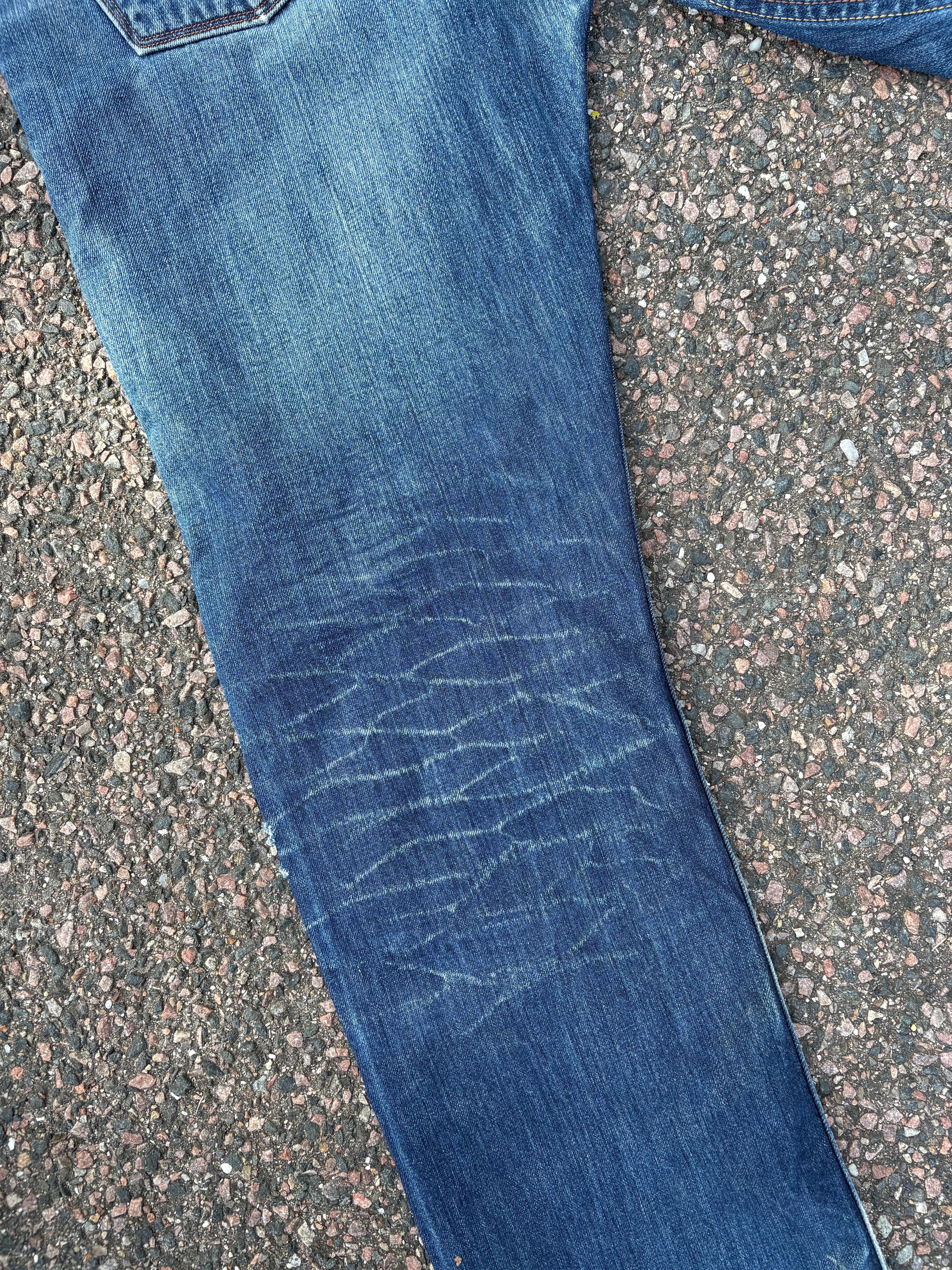 Levis 506 standard faded vintage jeans