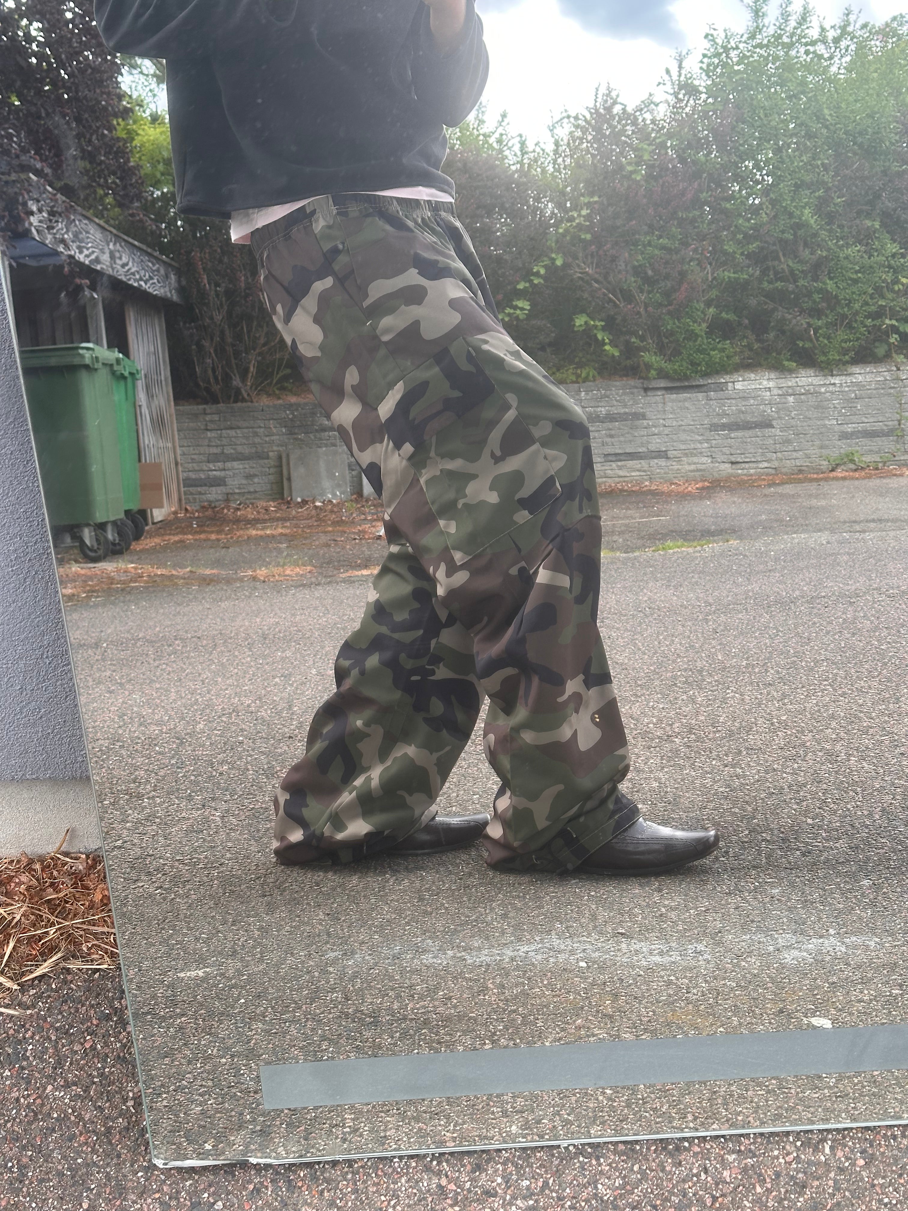 Non brand vintage camo nylon track pants