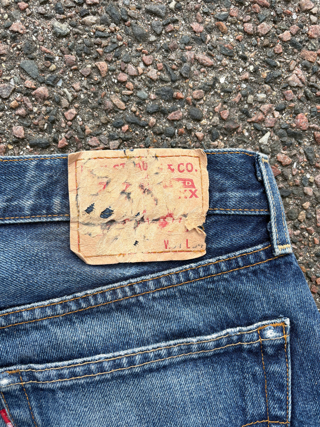 Vintage Levis ltd edition washed jeans straight fit