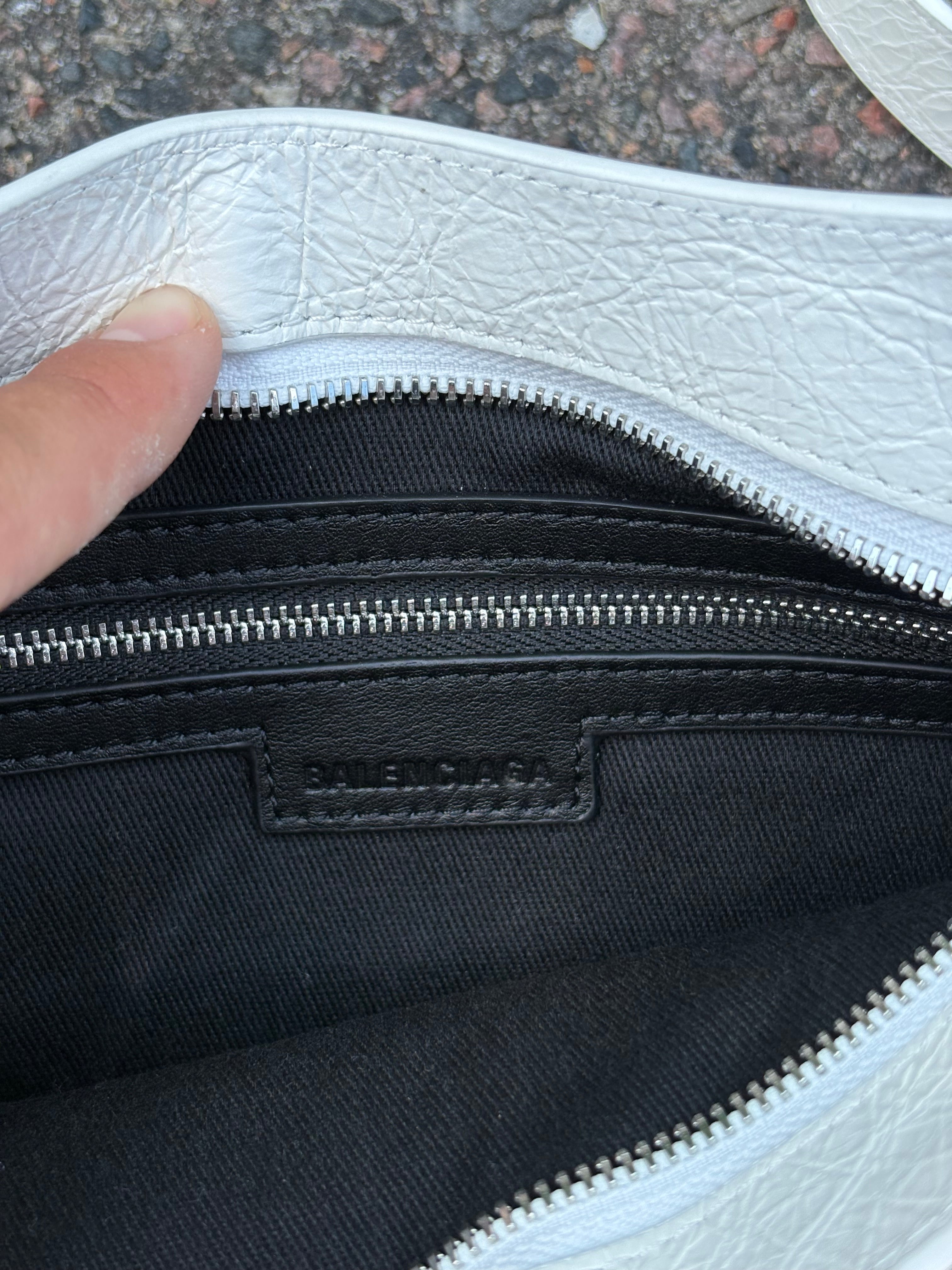 Small Balenciaga le city bag White m