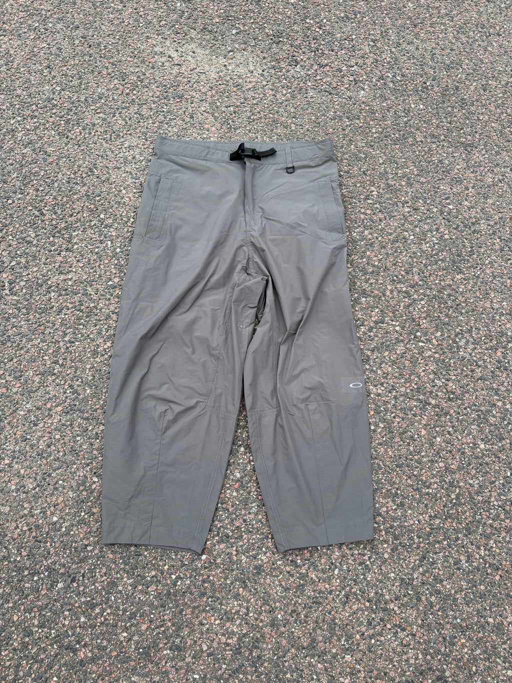 Baggy Oakley ski pants gray