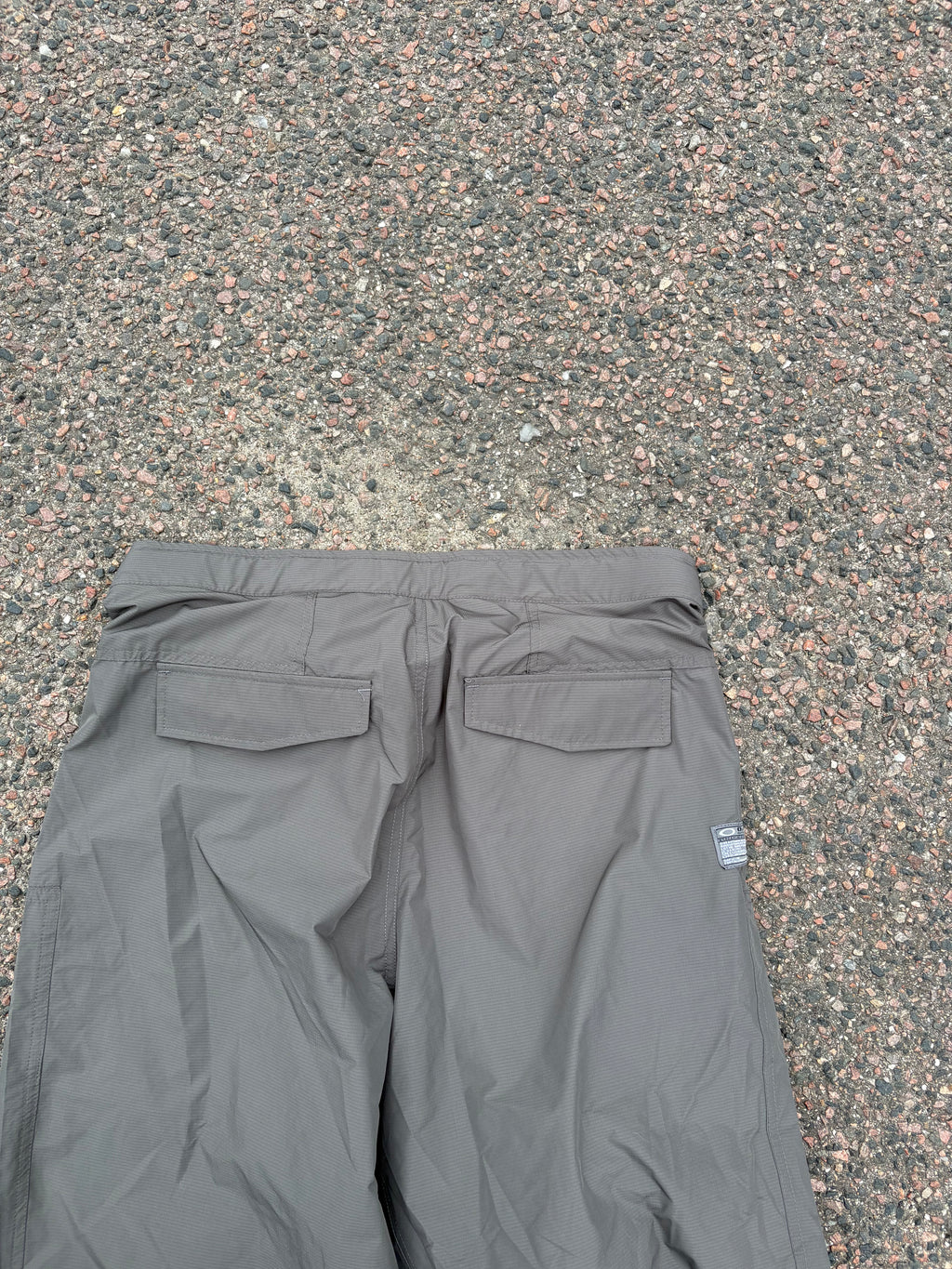 Baggy Oakley ski pants gray