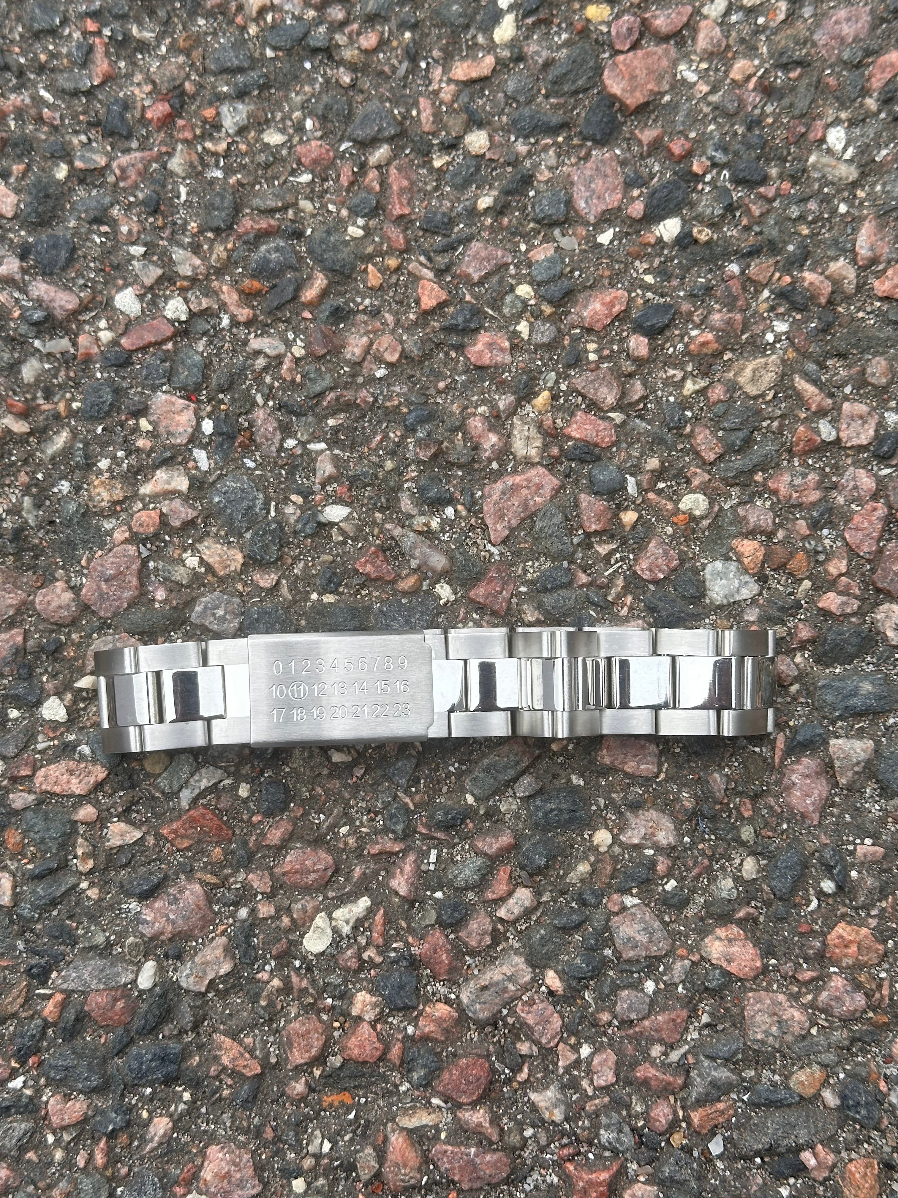 Maison margiela logo bracelet stainless steel