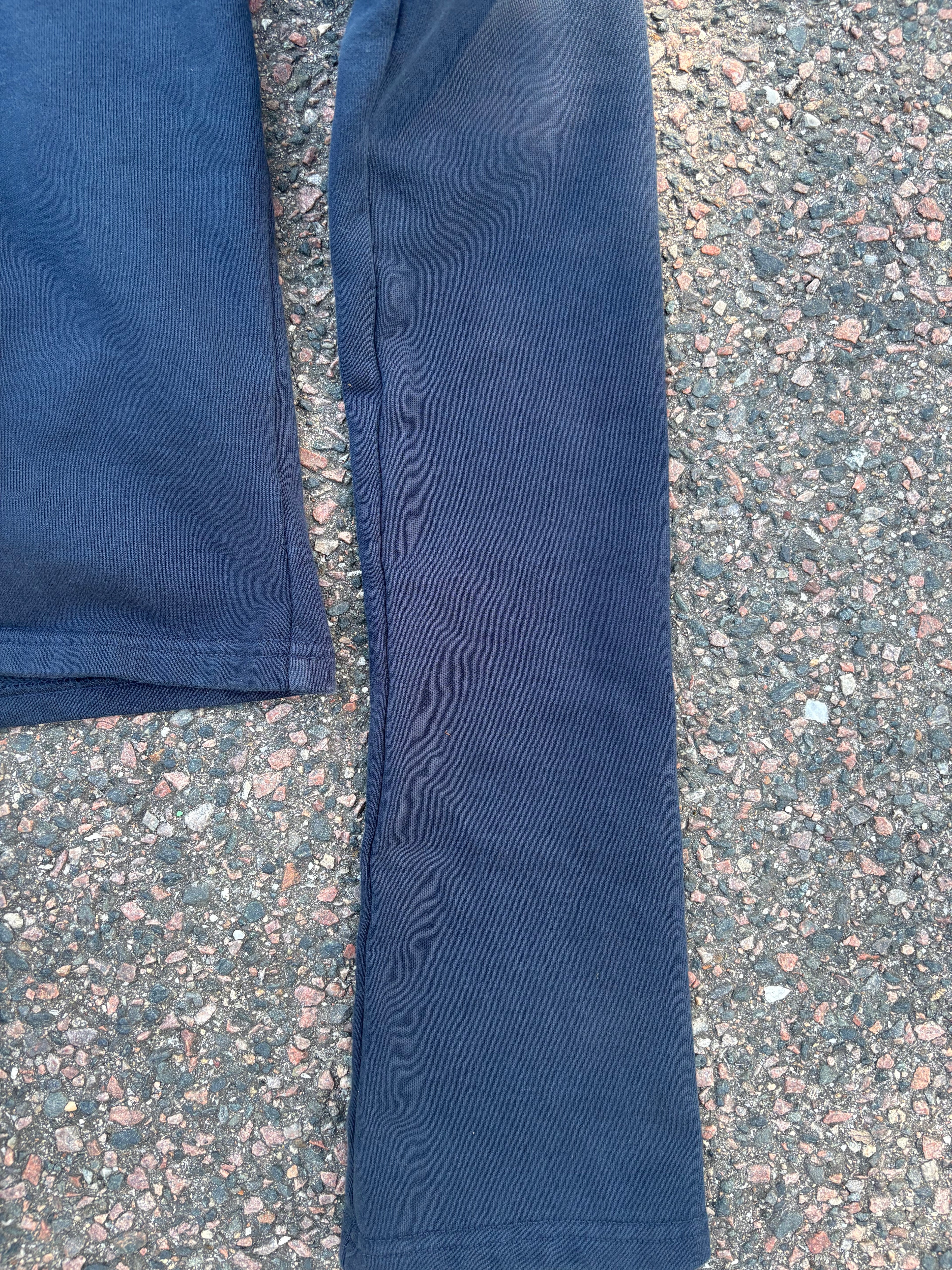 No E Mosen cropped navy hoodie