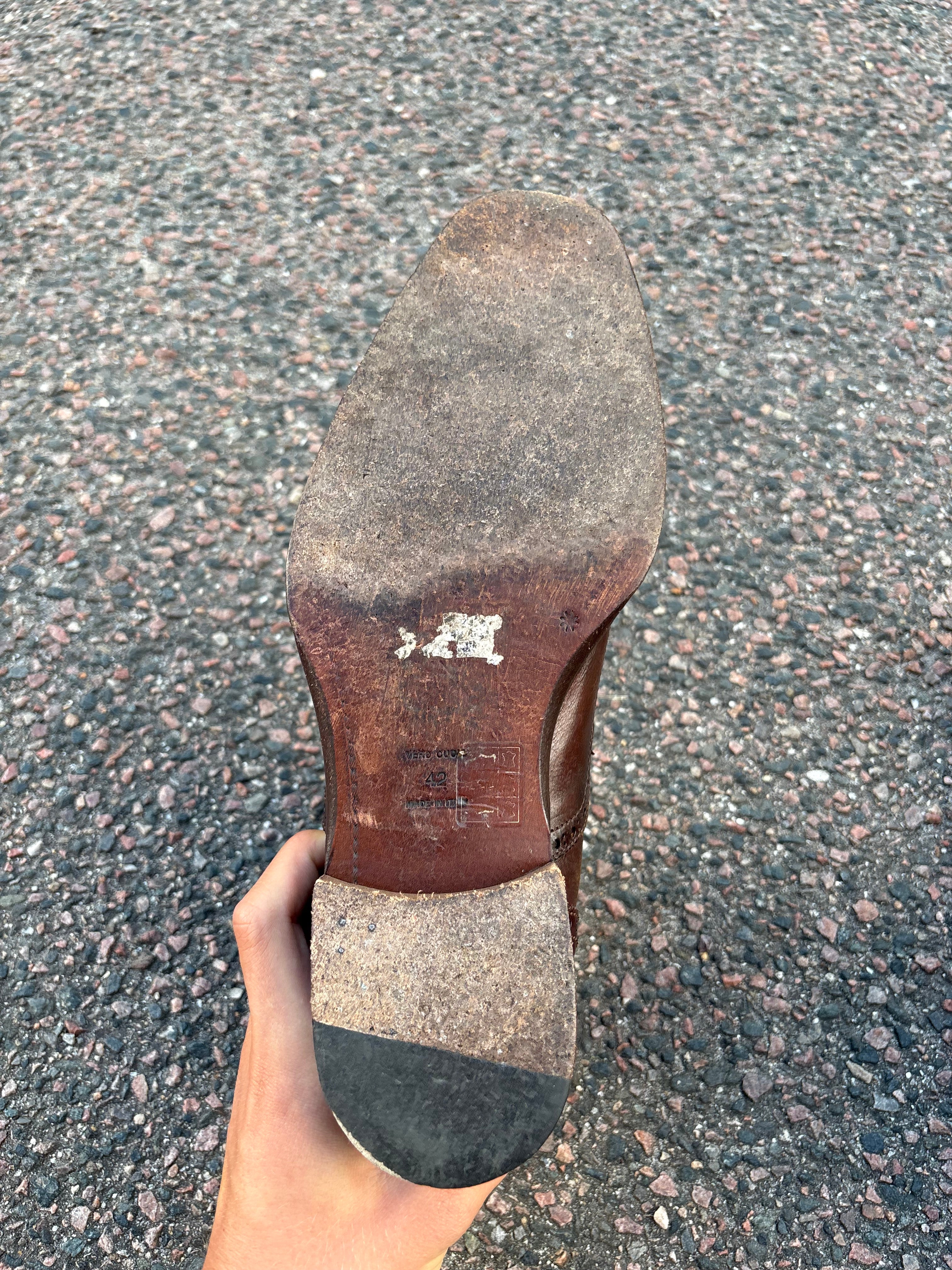 Vintage 2000s Italian Chelsea boots Deep coffee brown
