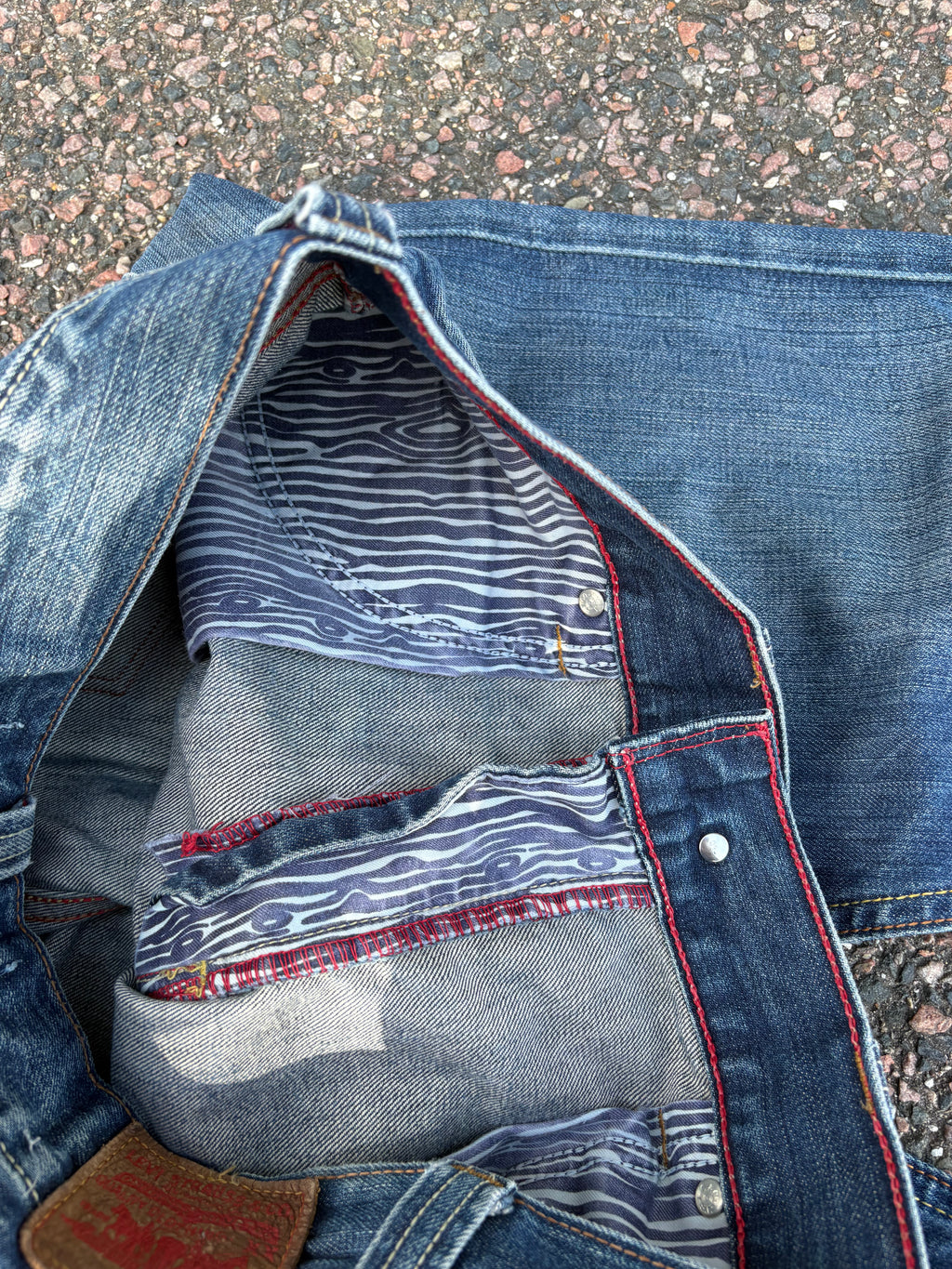 Levis 506 standard faded vintage jeans