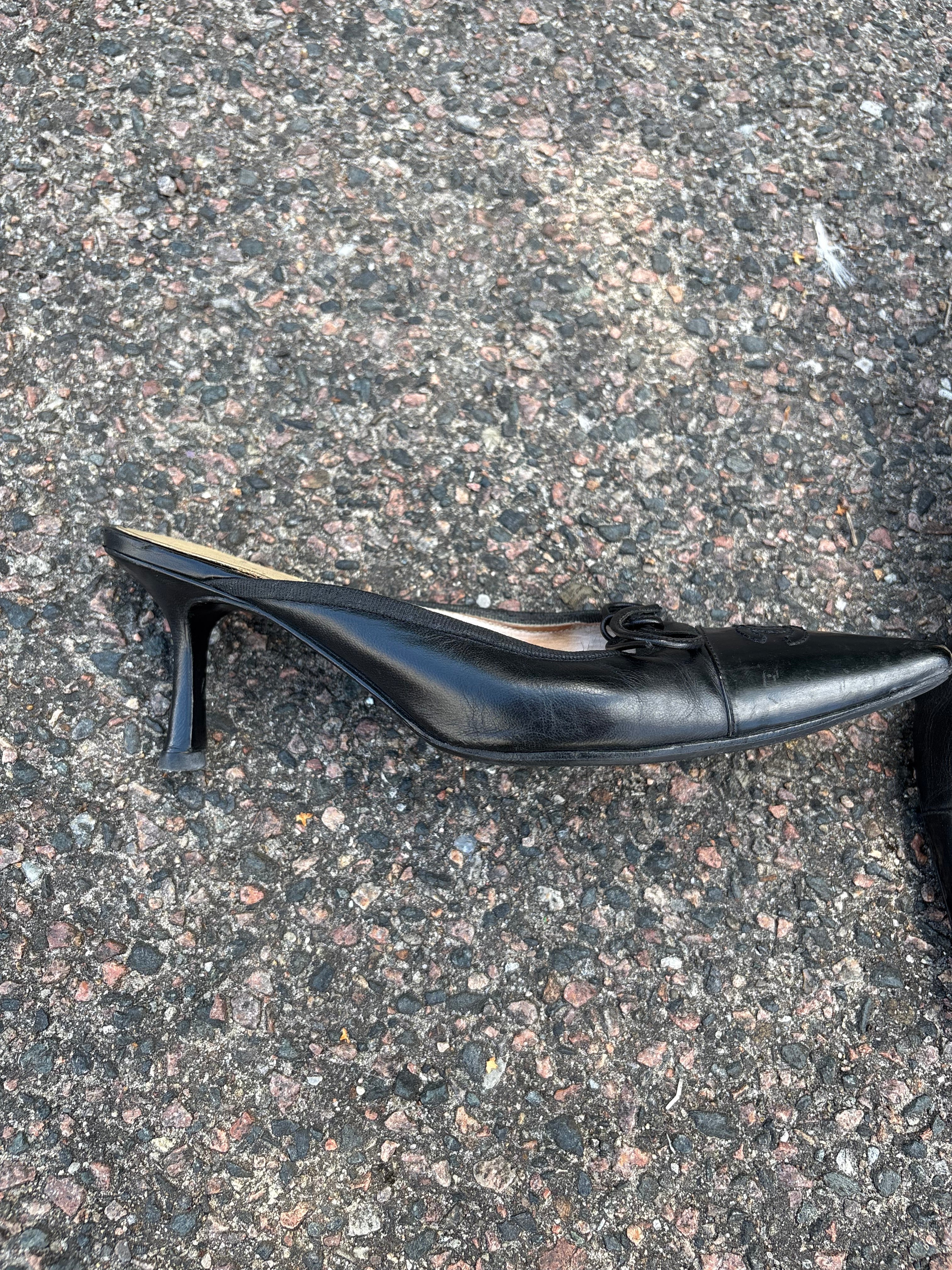 Chanel Slingback plumps black