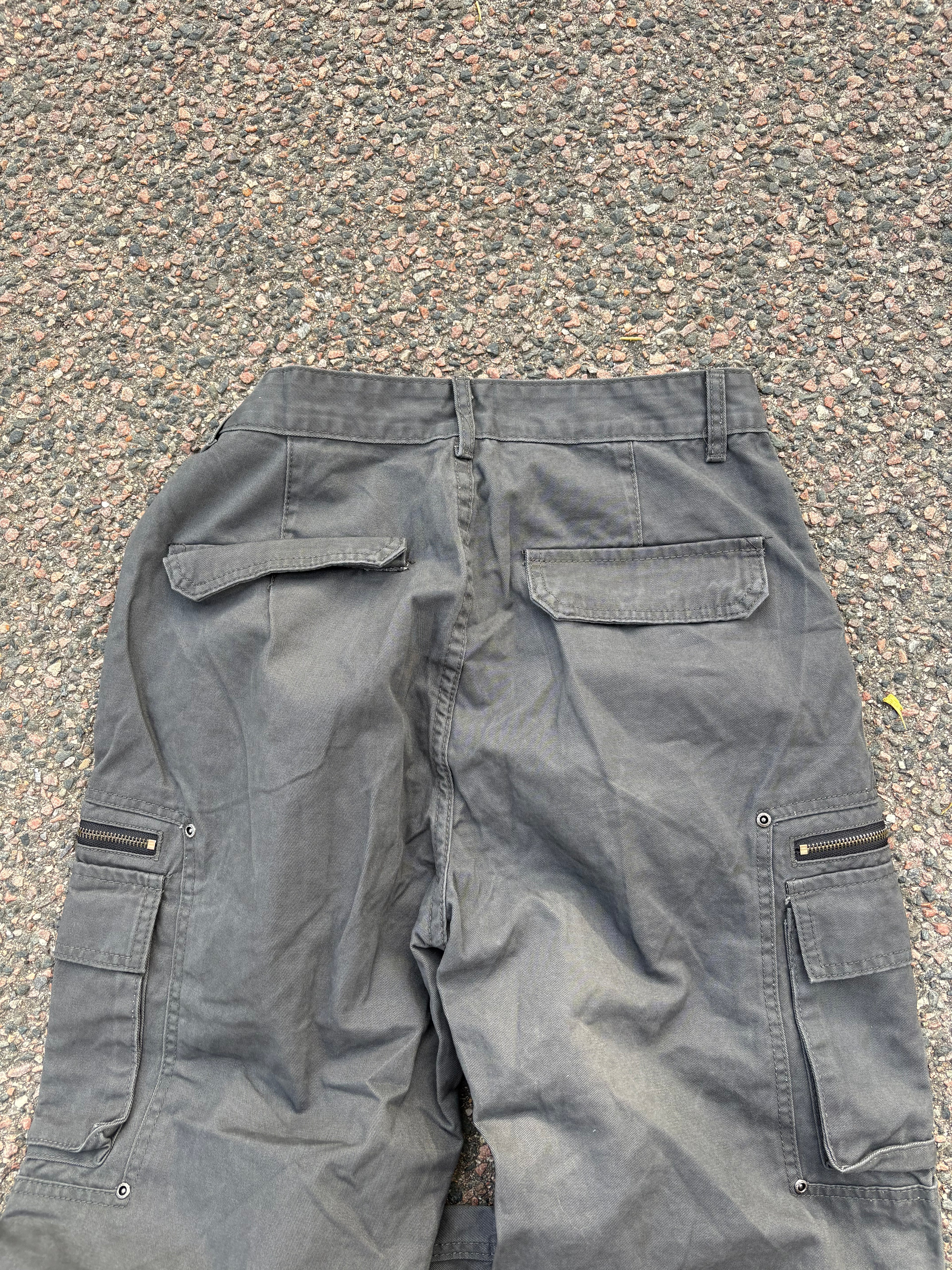 Wide fit cargo pants gray