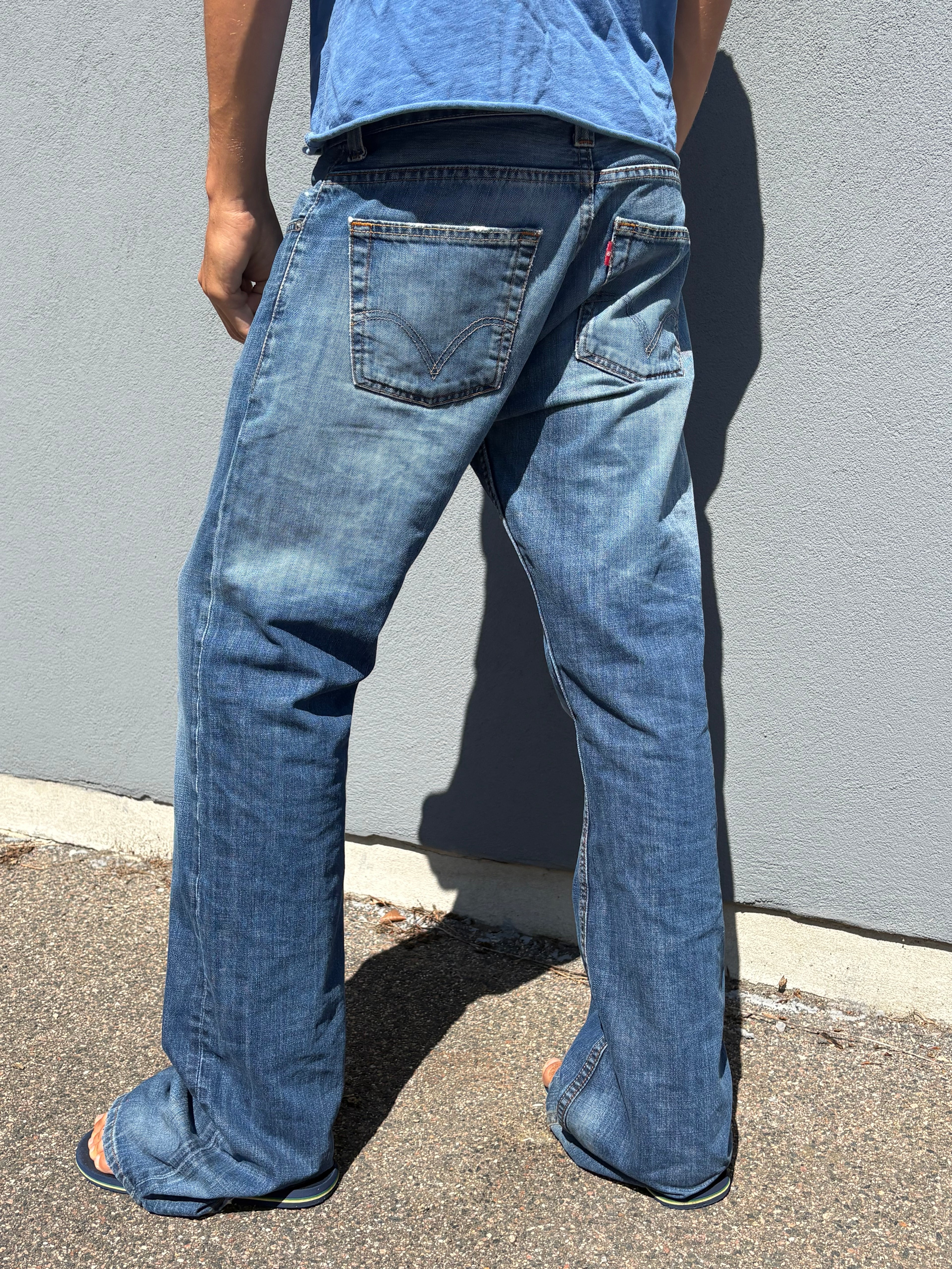 Levis Vintage 512 bootcut washed jeans (32*36)