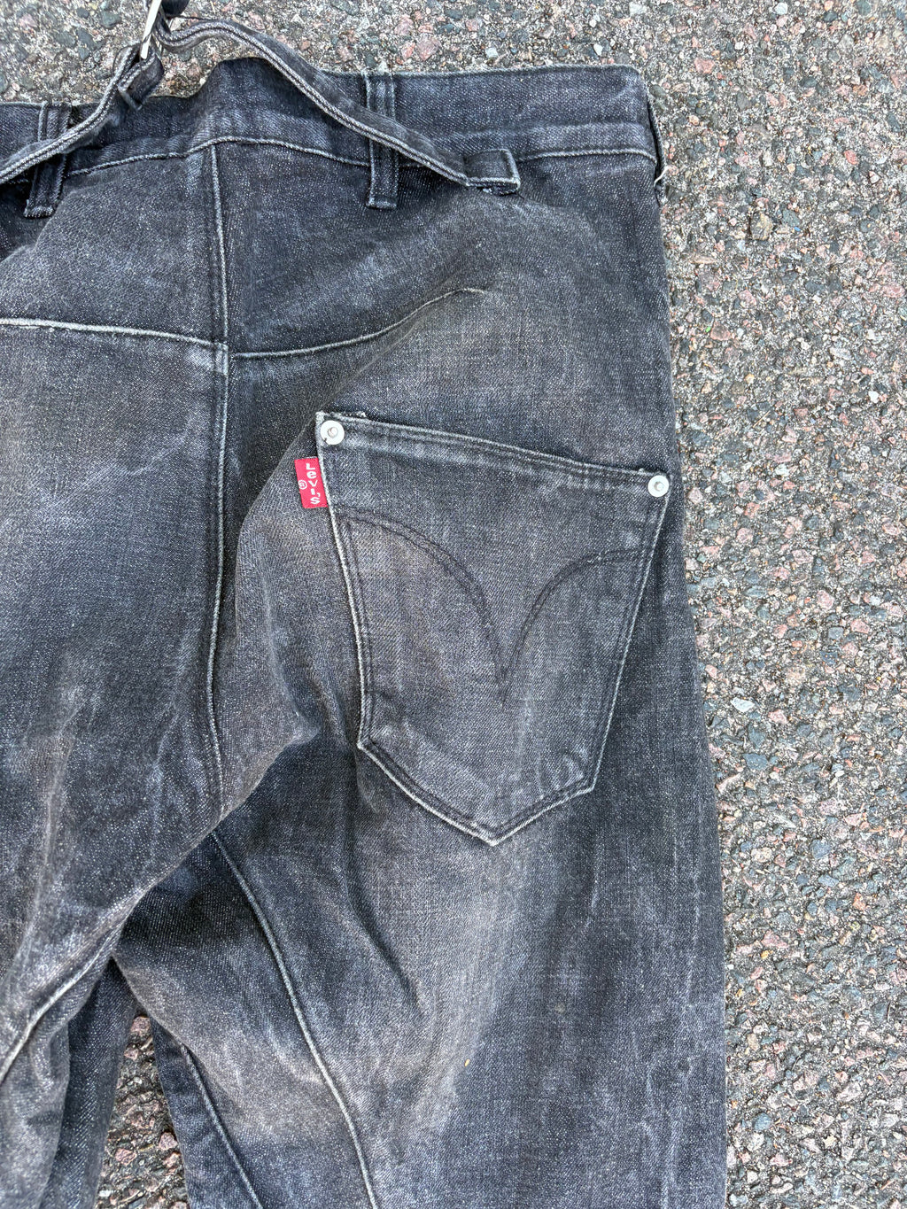 Levis engineered jeans faded black size 30