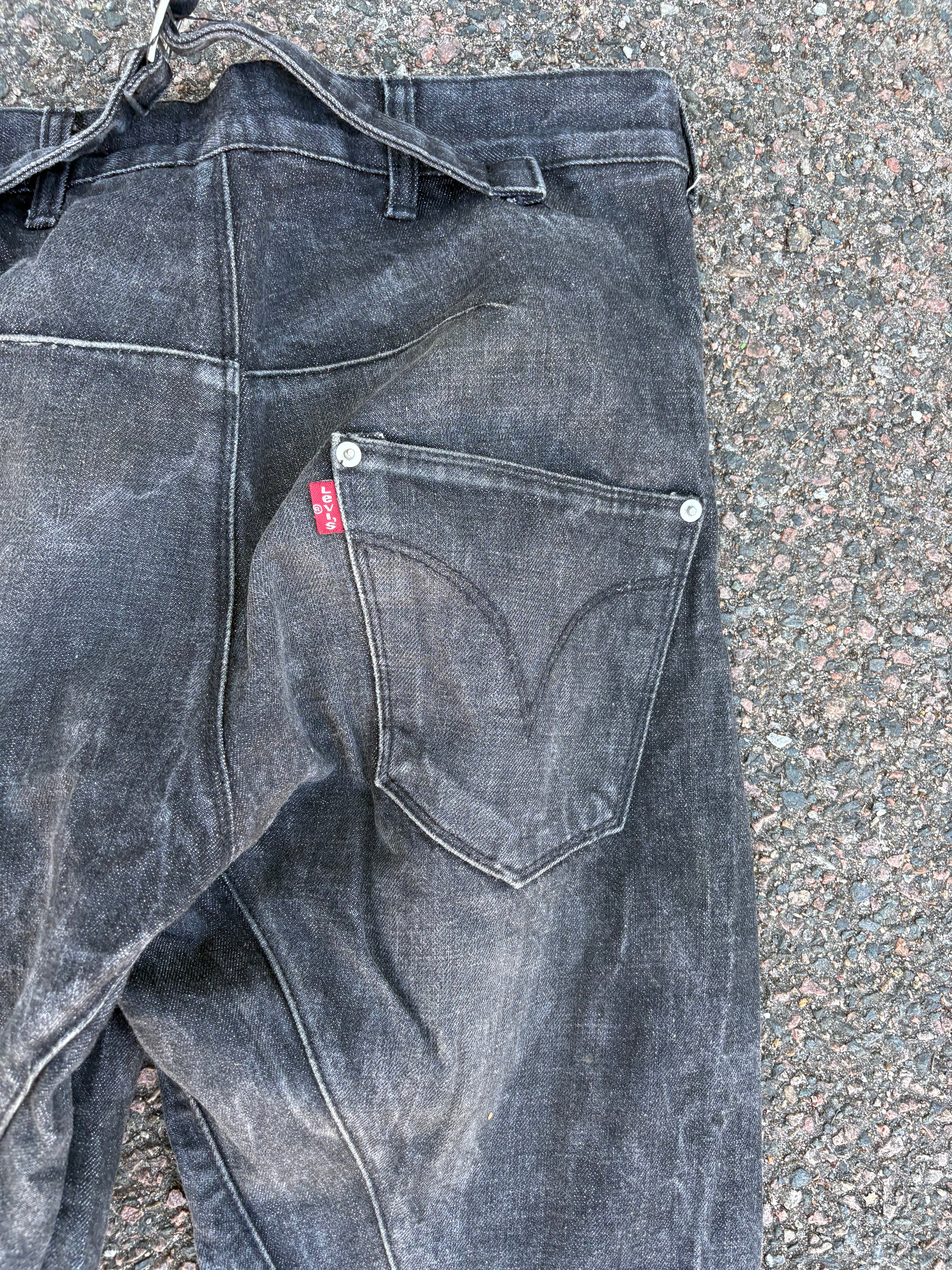 Levis engineered jeans faded black size 30