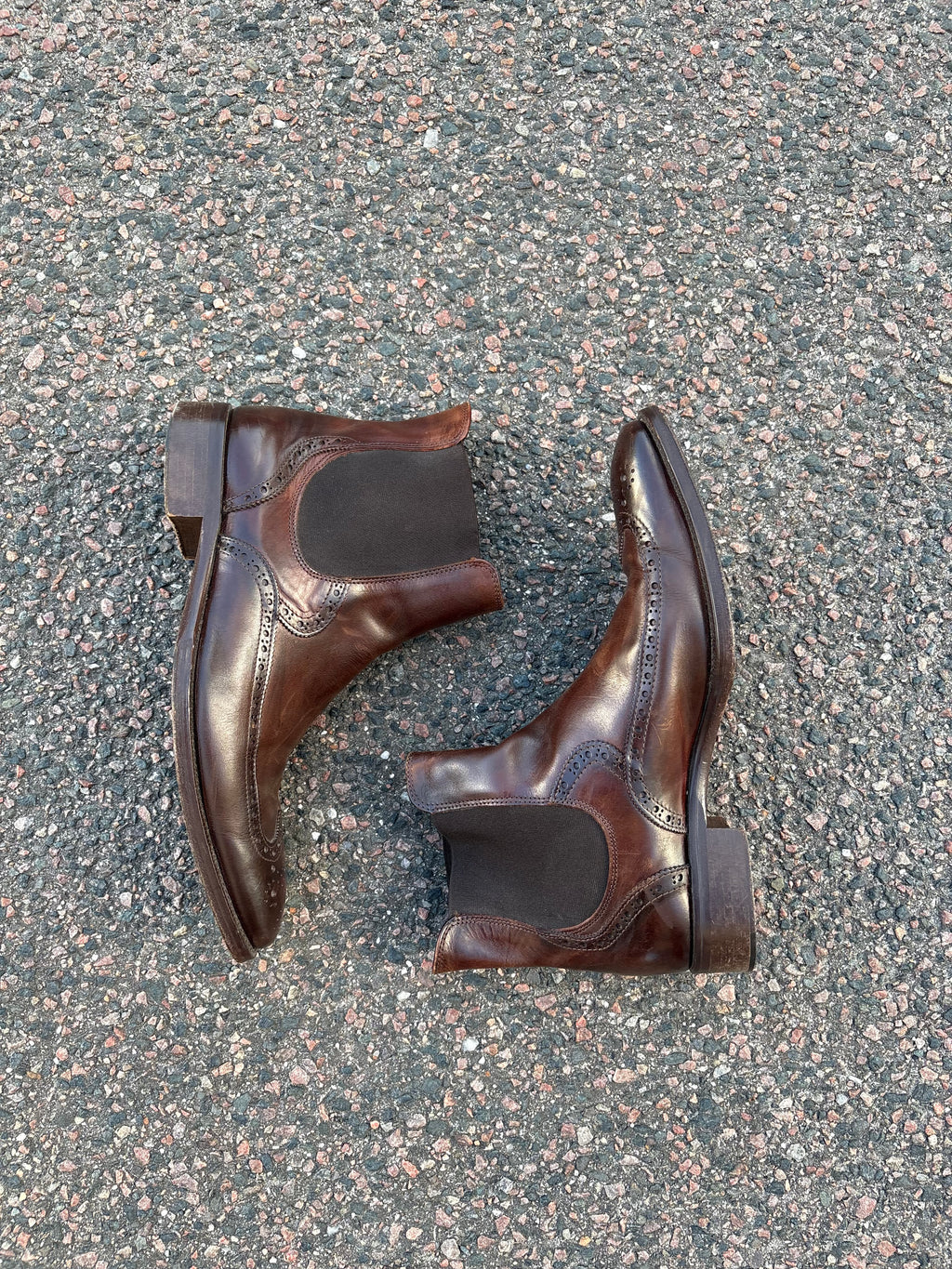 Vintage 2000s Italian Chelsea boots Deep coffee brown