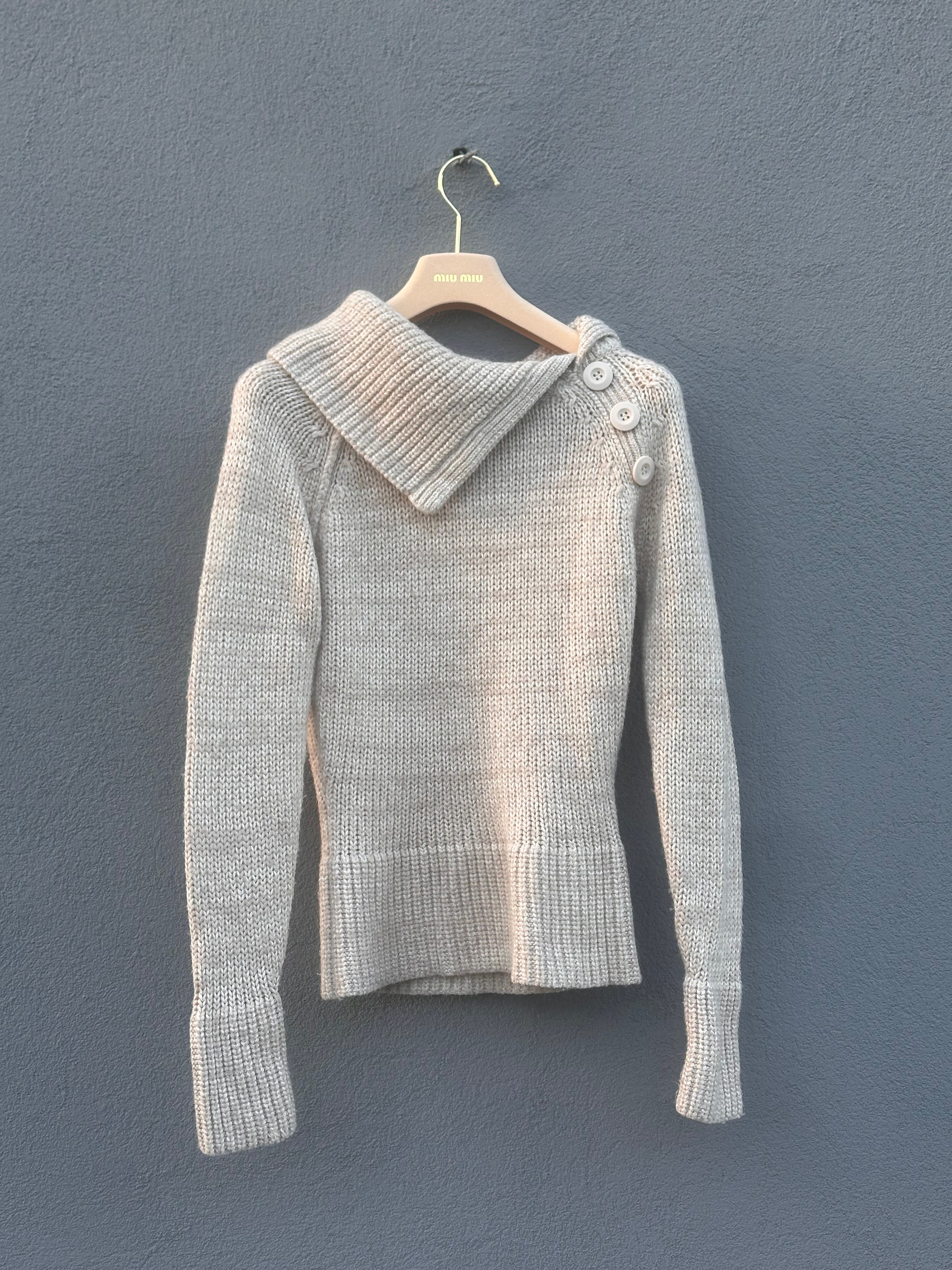 FW04 Prada beige sweater