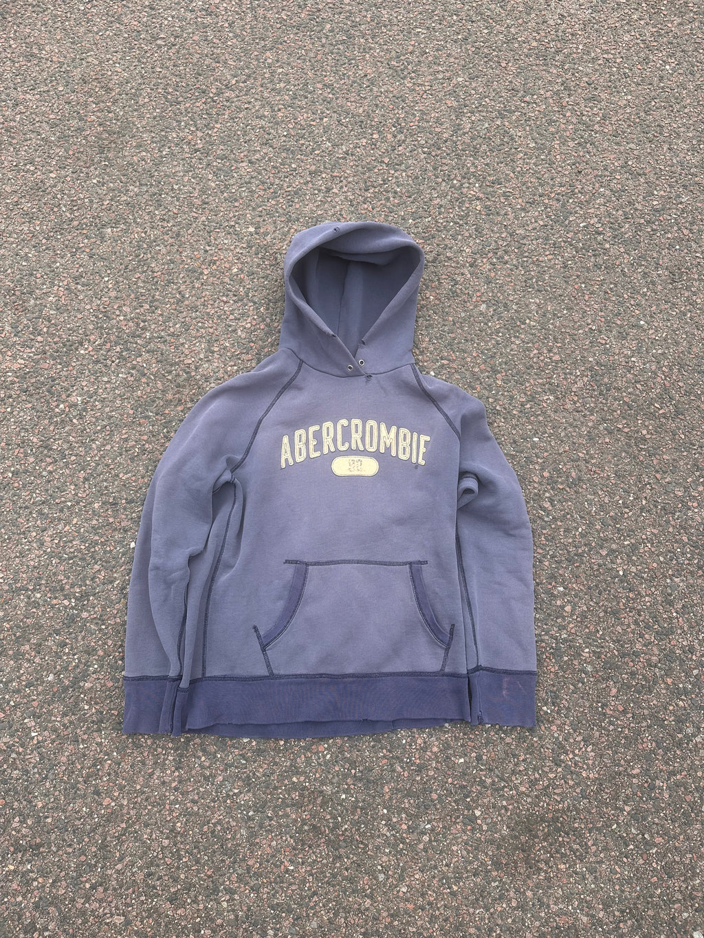 Vintage 2000s Abercrombie hoodie gray