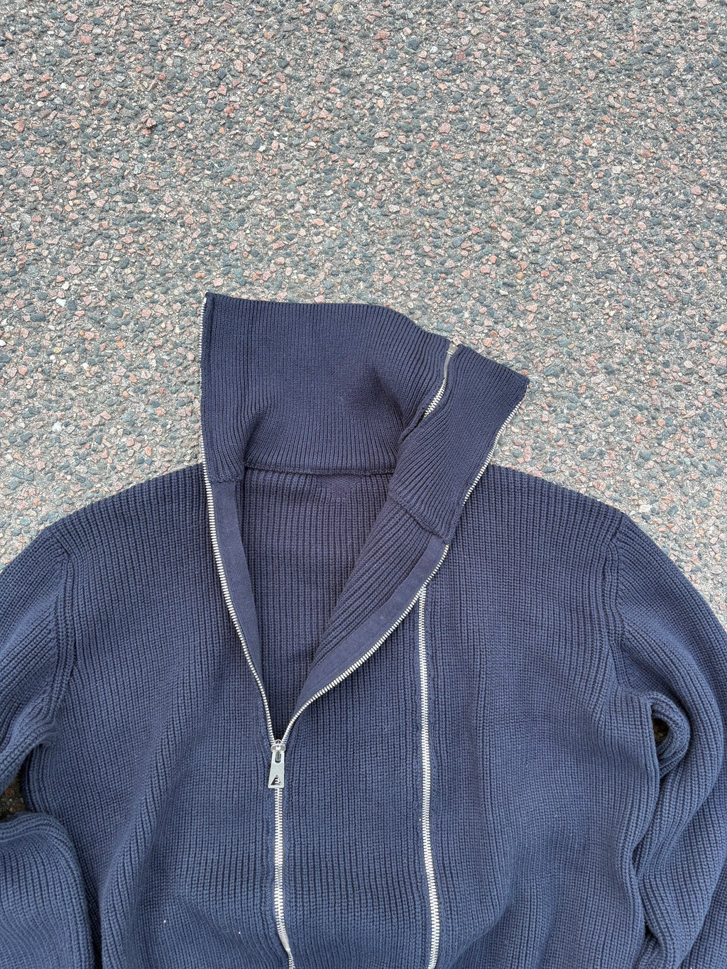 Double zipper heavy navy sweater