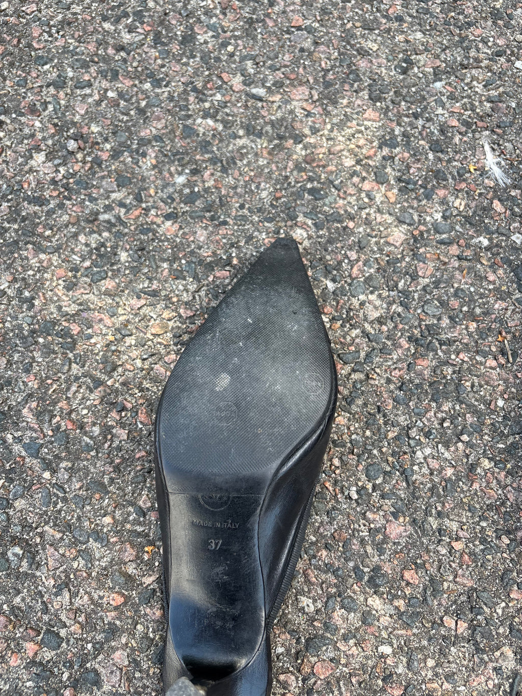 Chanel Slingback plumps black