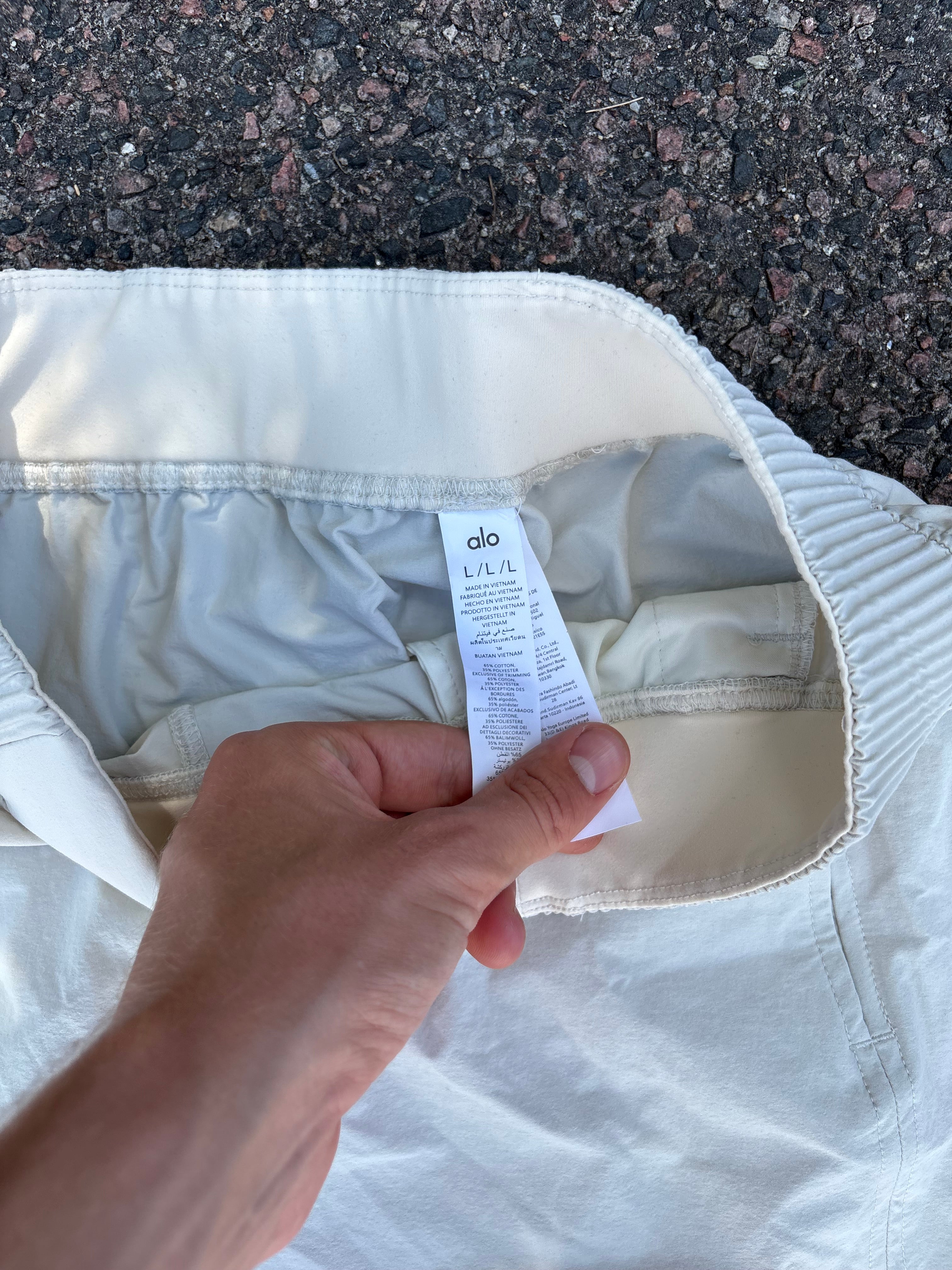 Alo yoga pilates pants beige