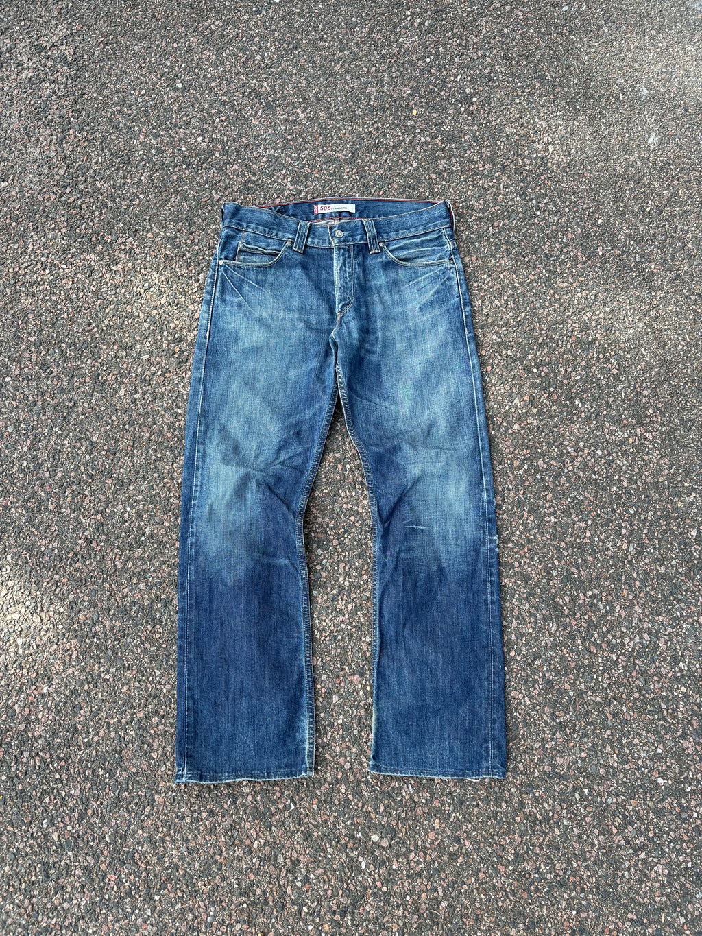 Levis 506 standard faded vintage jeans