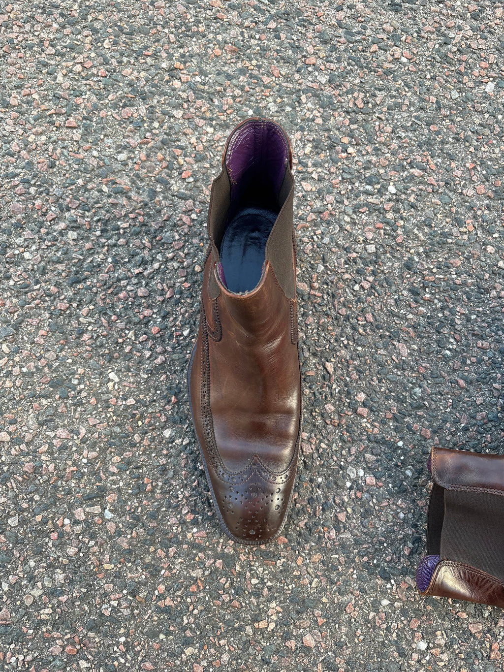 Vintage 2000s Italian Chelsea boots Deep coffee brown