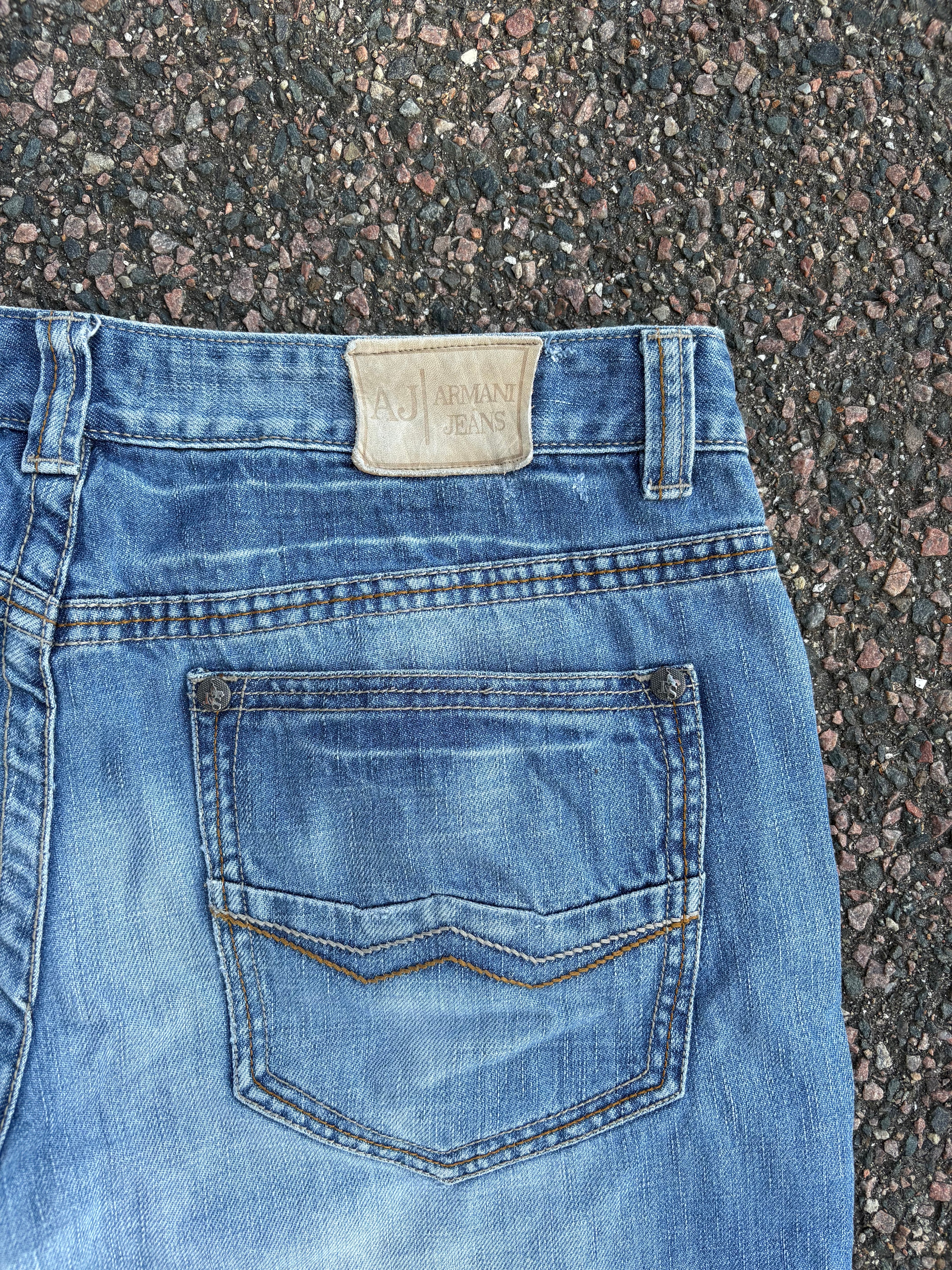 Straight fit/baggy vintage 1990s faded Armani jeans