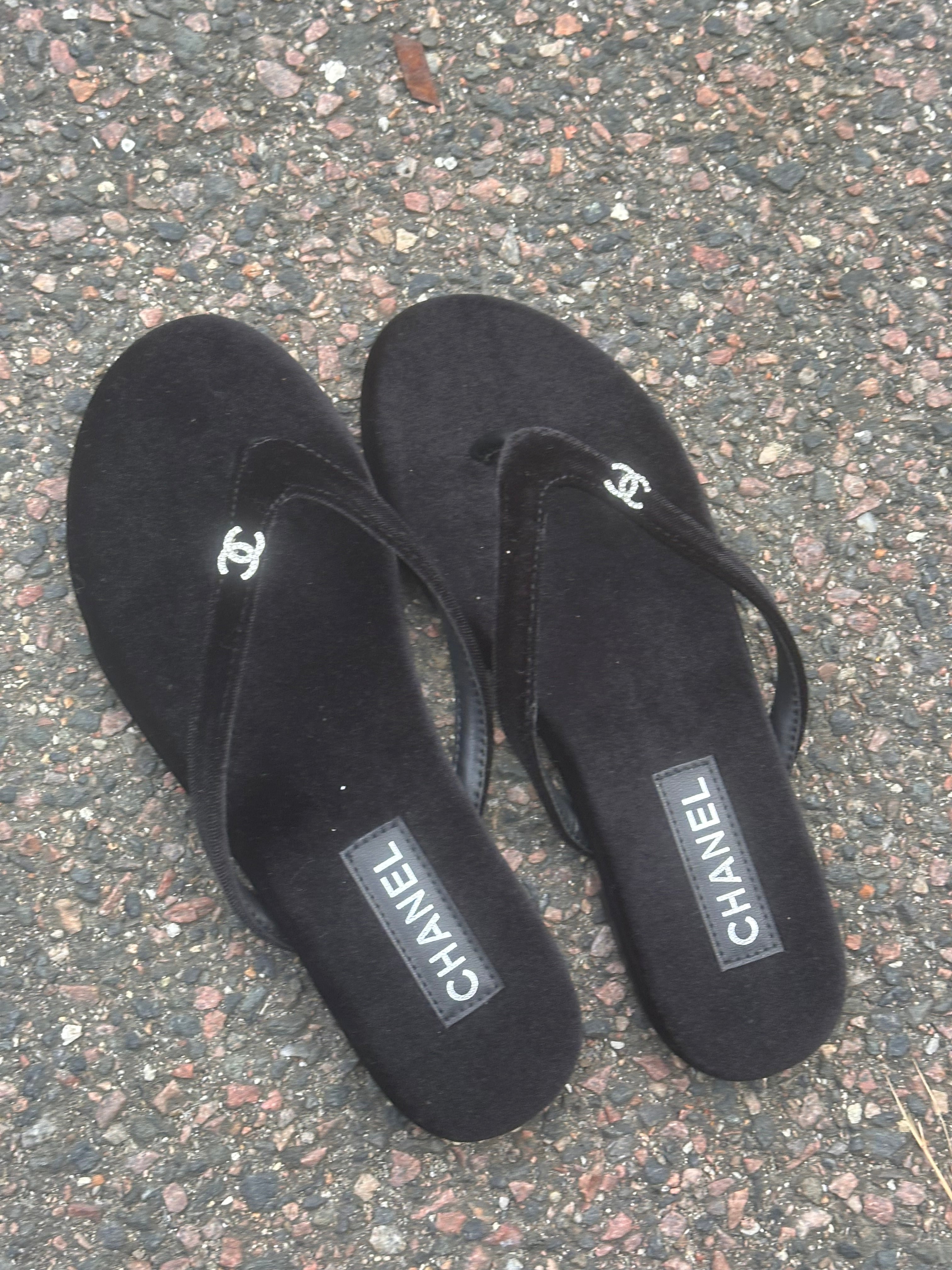 Chanel fur slippers