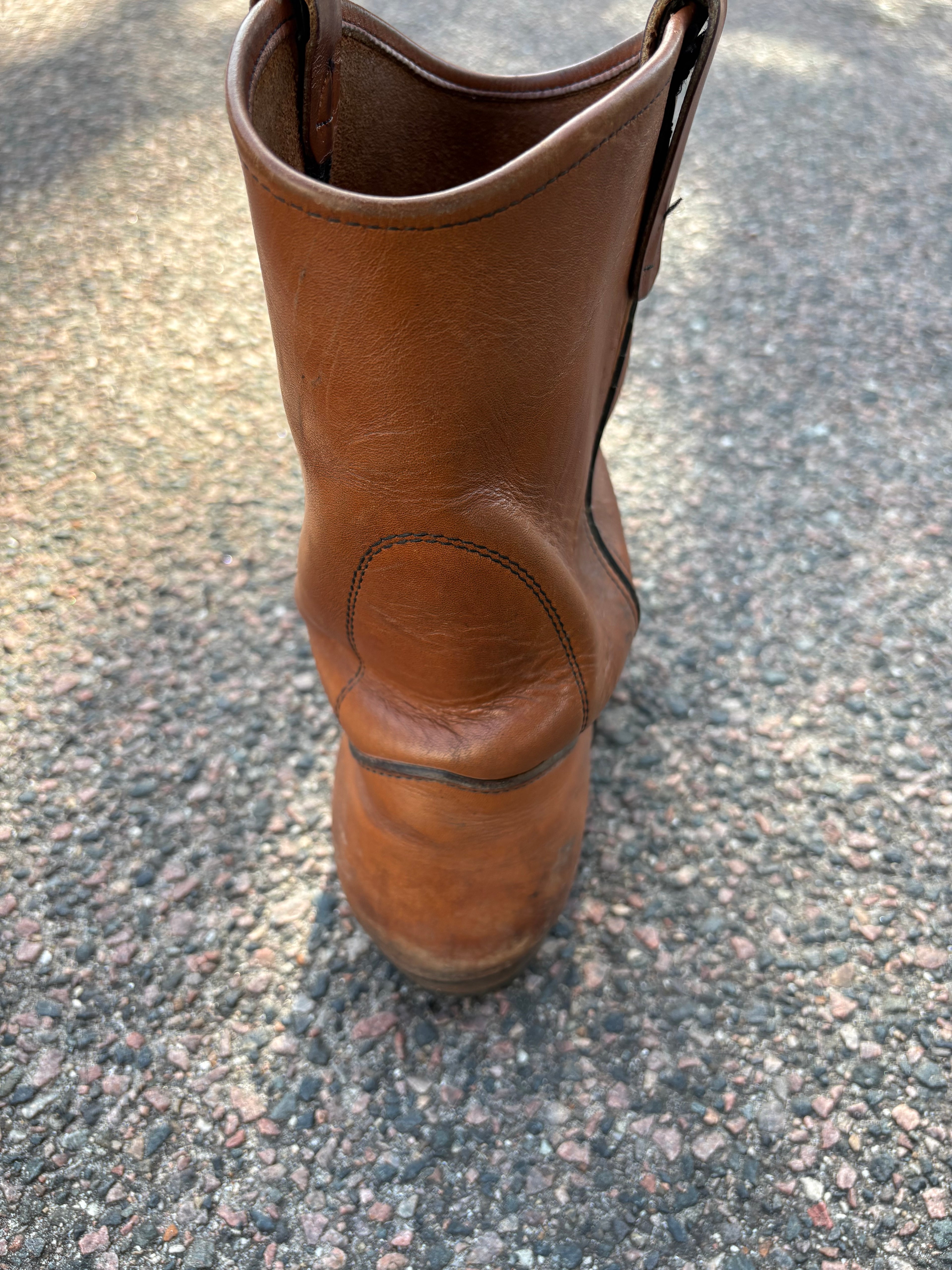 Vintage 1980s chippewa brown cowboy boots
