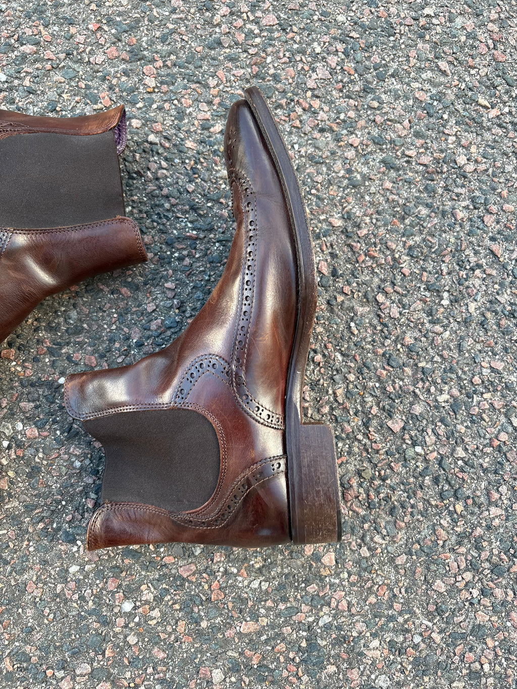 Vintage 2000s Italian Chelsea boots Deep coffee brown