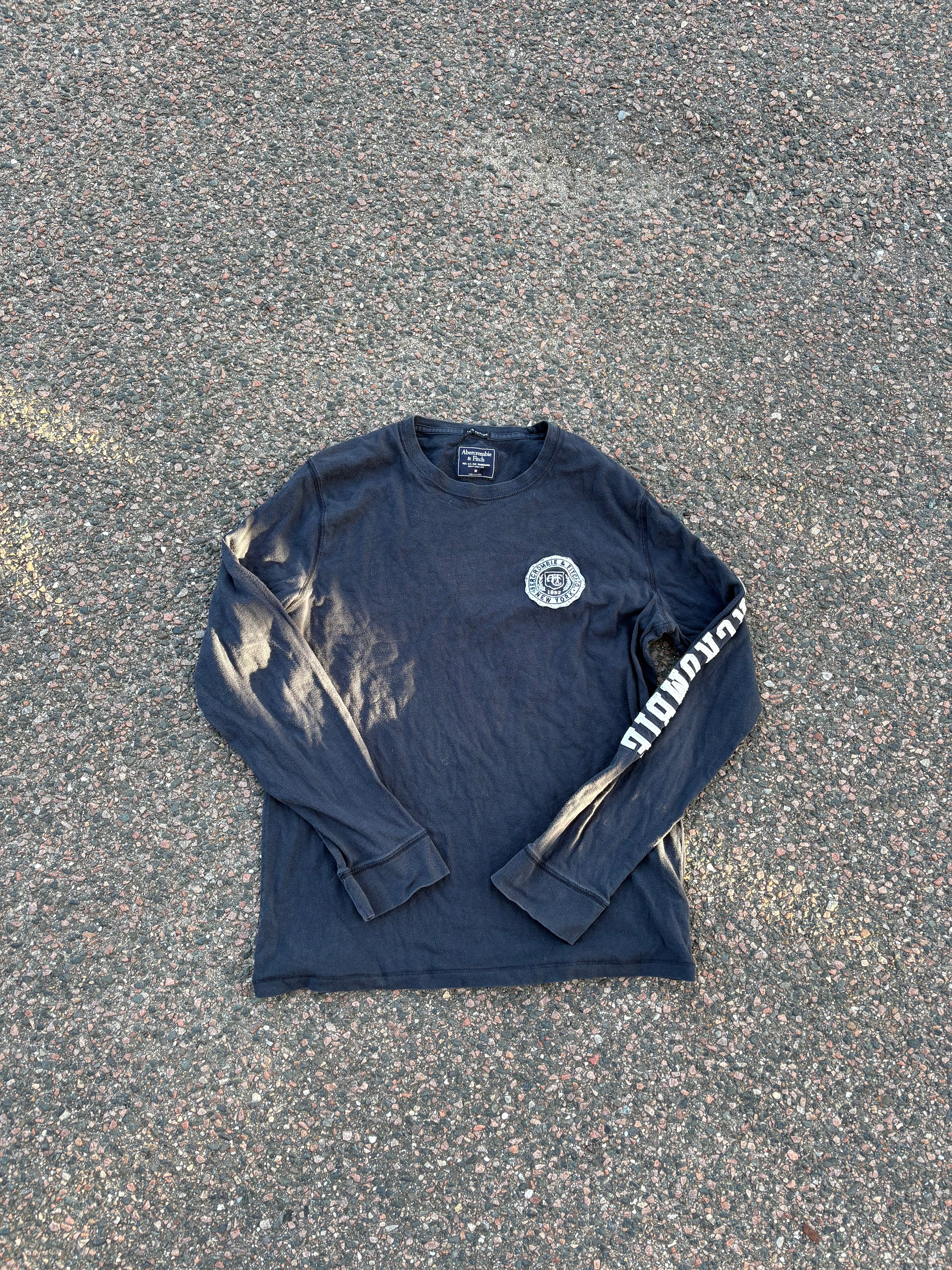 Vintage Abercrombie long sleeve navy