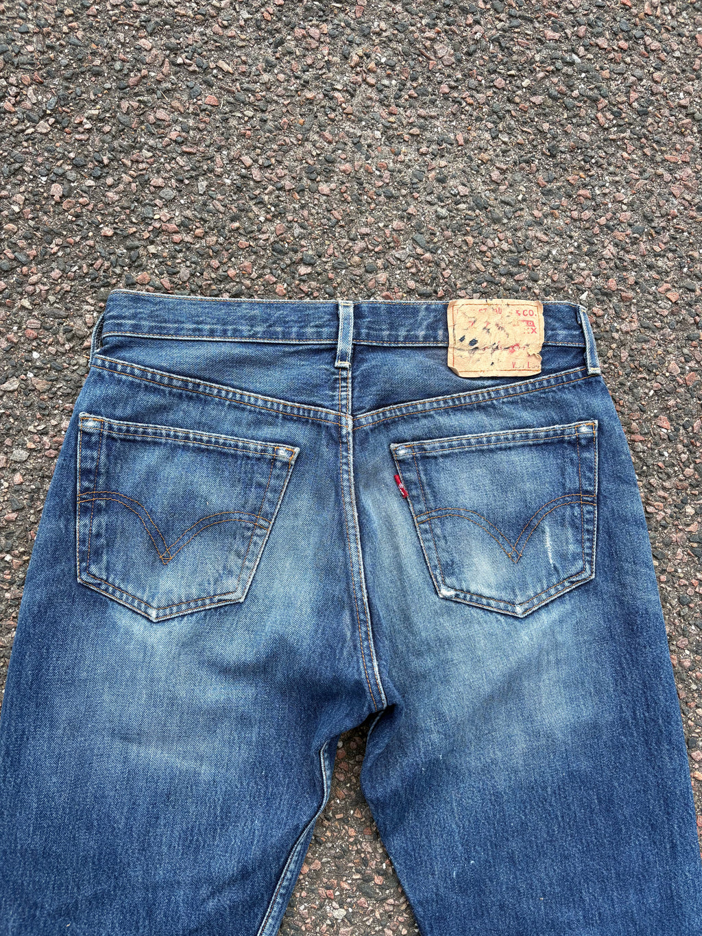 Vintage Levis ltd edition washed jeans straight fit