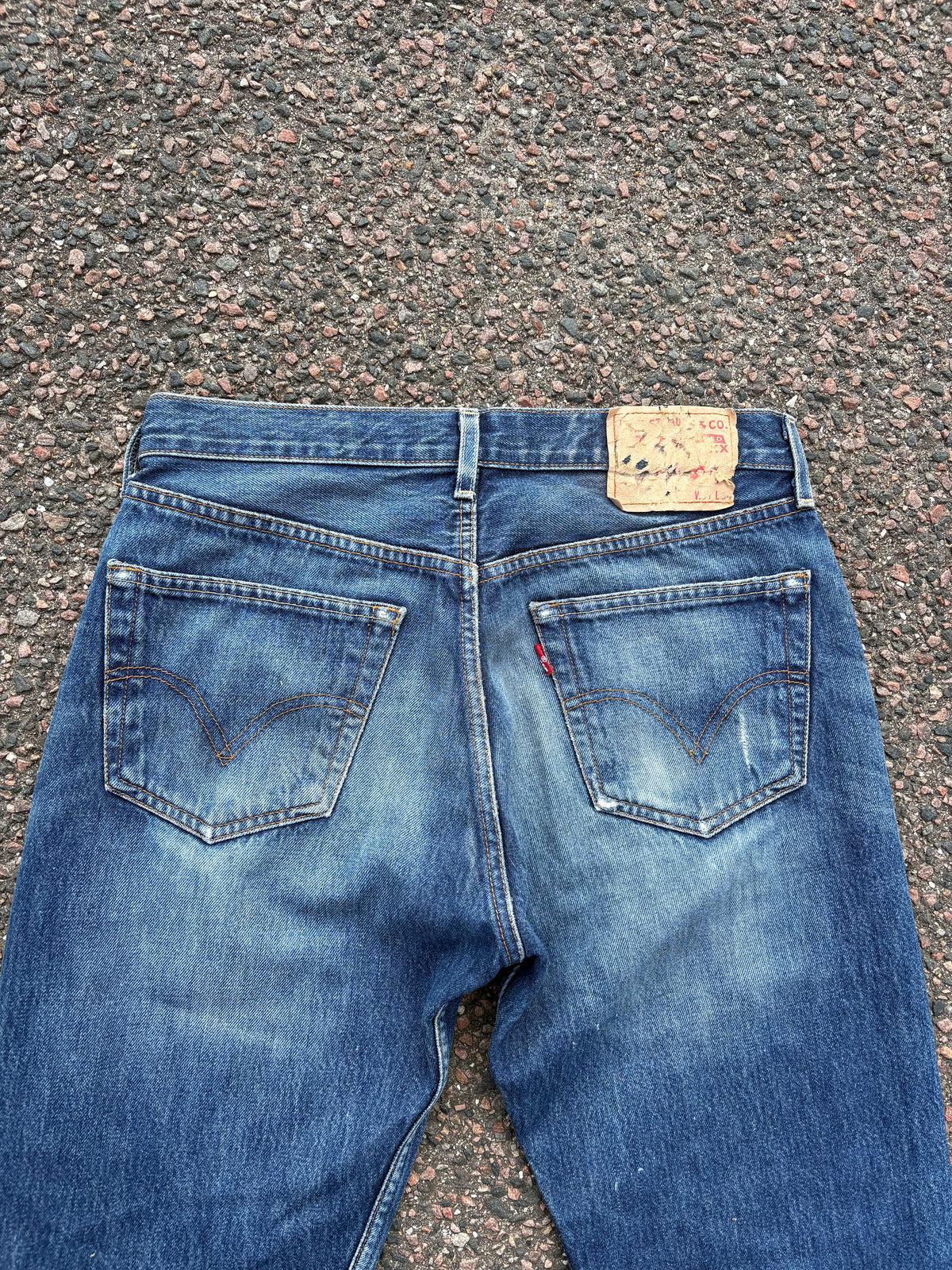 Vintage Levis ltd edition washed jeans straight fit